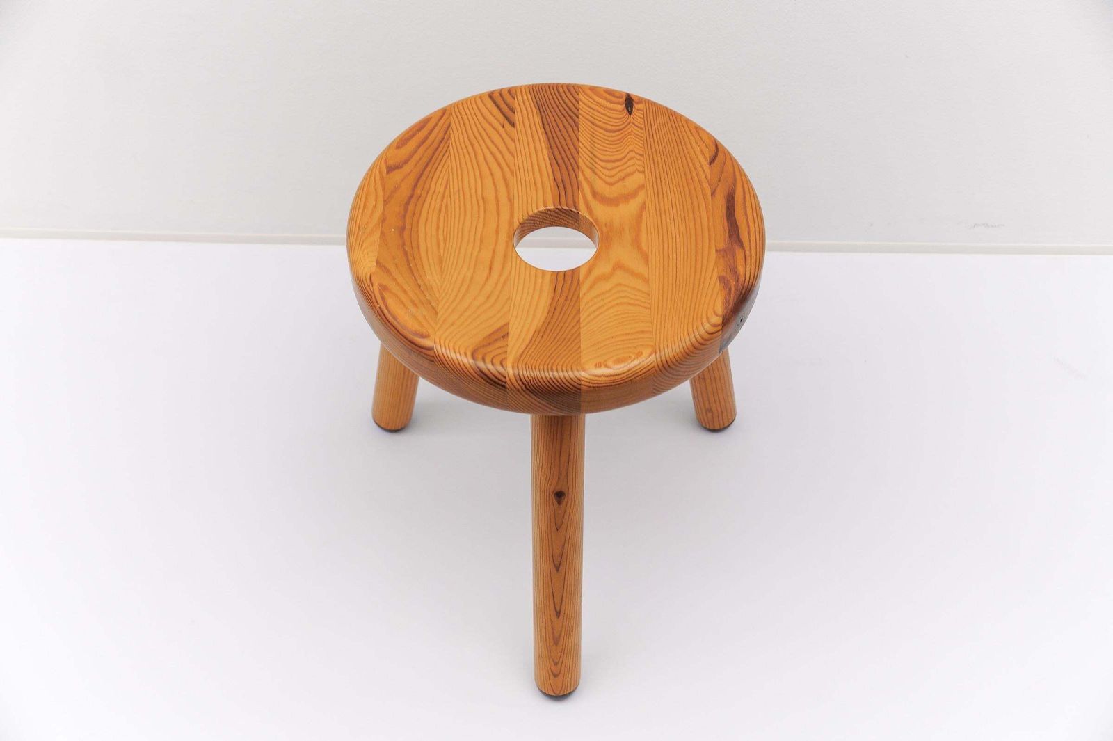Stool In Bertel Gardberg ‘Sauna’ Style Made Of Pine Wood, Finland, 1960s photo vinterior