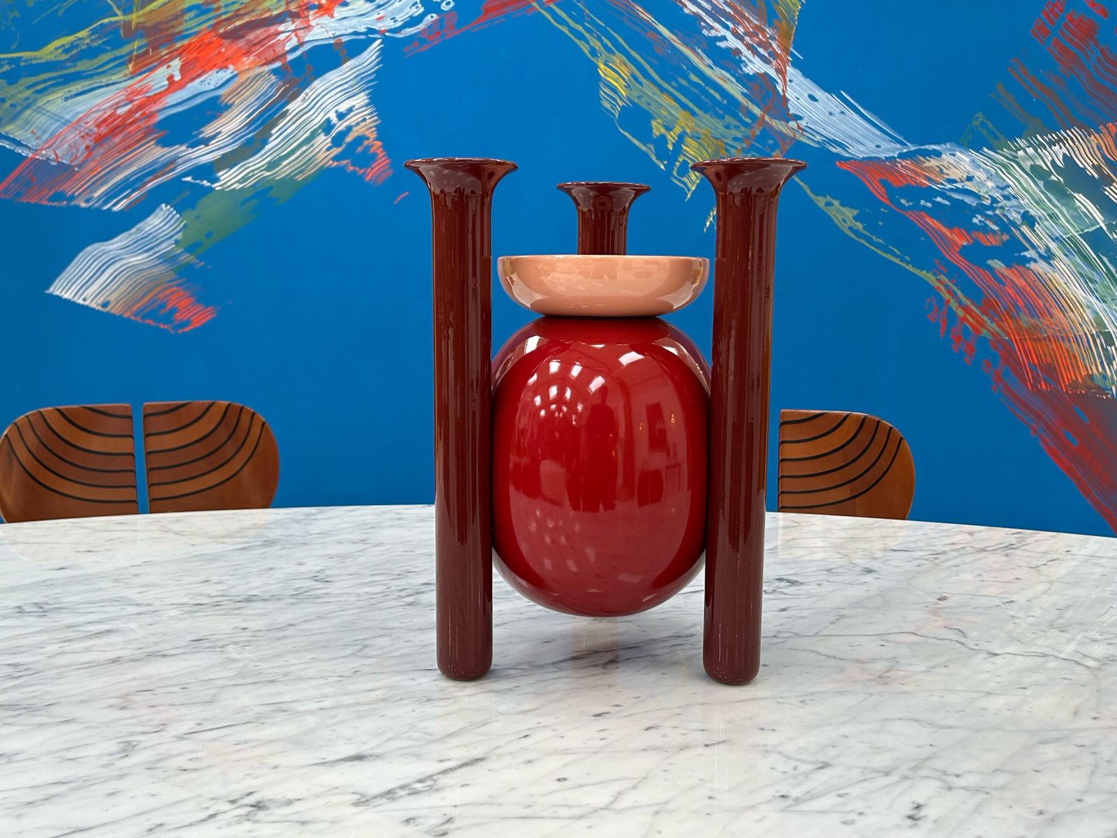 photo furniture Contemporary Red Vases Made Of Ceramic Designed By Jaime Hayón