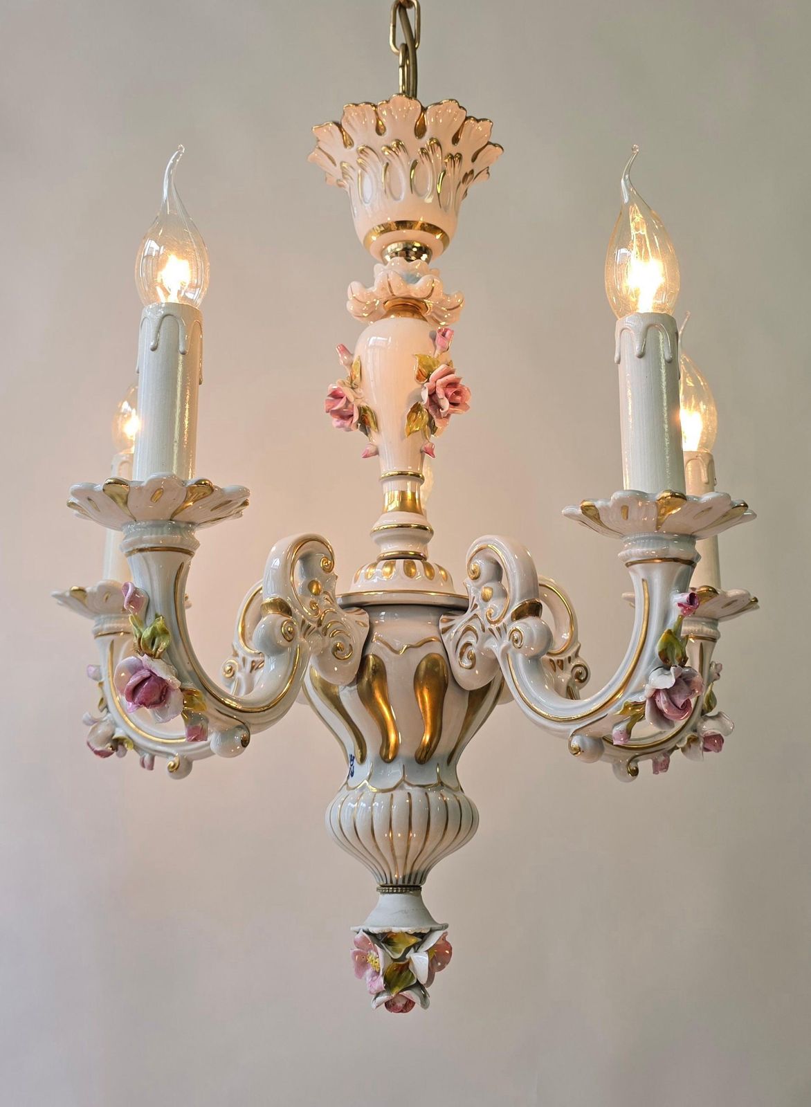 Elegant Italian Mangani Porcelain Chandelier – 5 Light, 1970s photo 2016.0