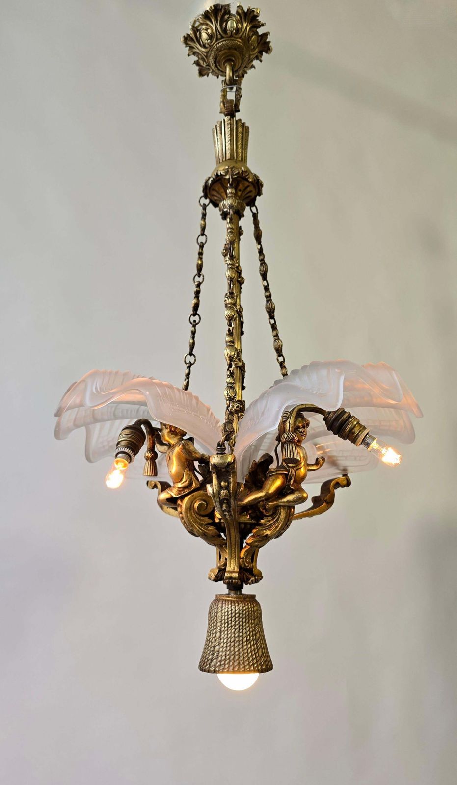 French Cherub And White Frosted Glass Chandelier photo 4803.0