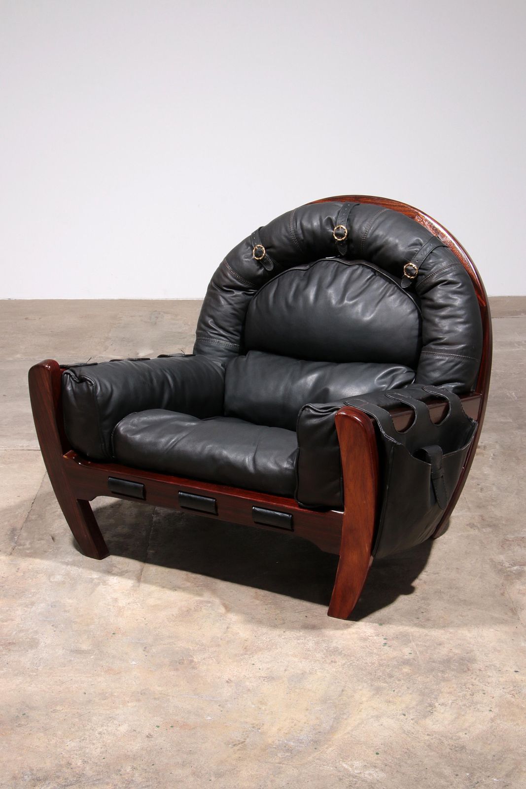 Luciano Frigerio "Rancero" Leather Lounge Chair   1970s Italian Design photo furniture