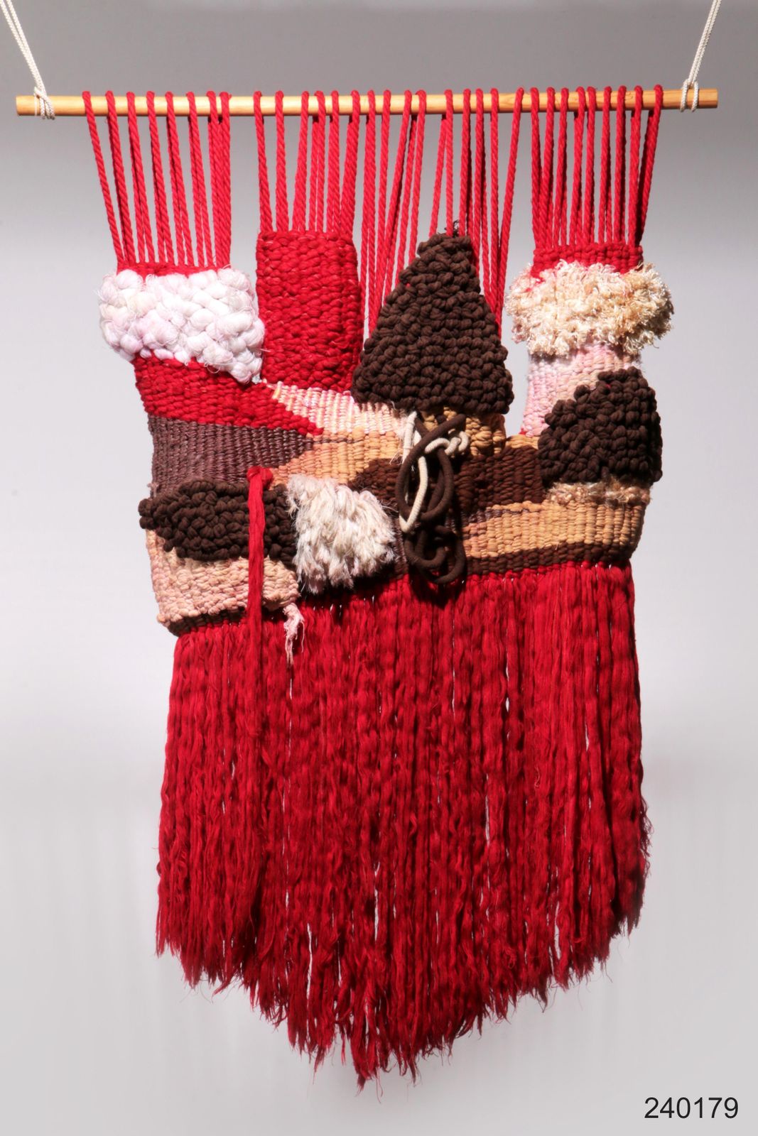 photo buy Spanish Textured Macramé Tapestry From The 70s – Unique Design Object