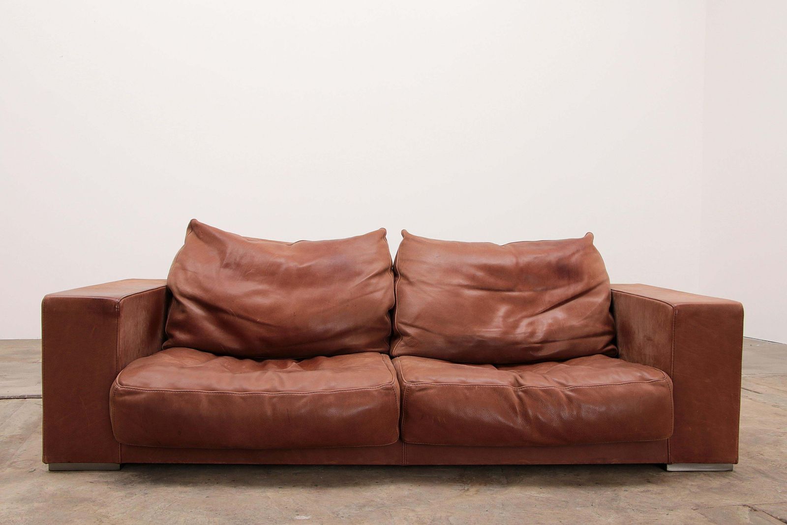 Paola Navone By Baxter Italy Gognac Color Sofa Model Budapest photo buy