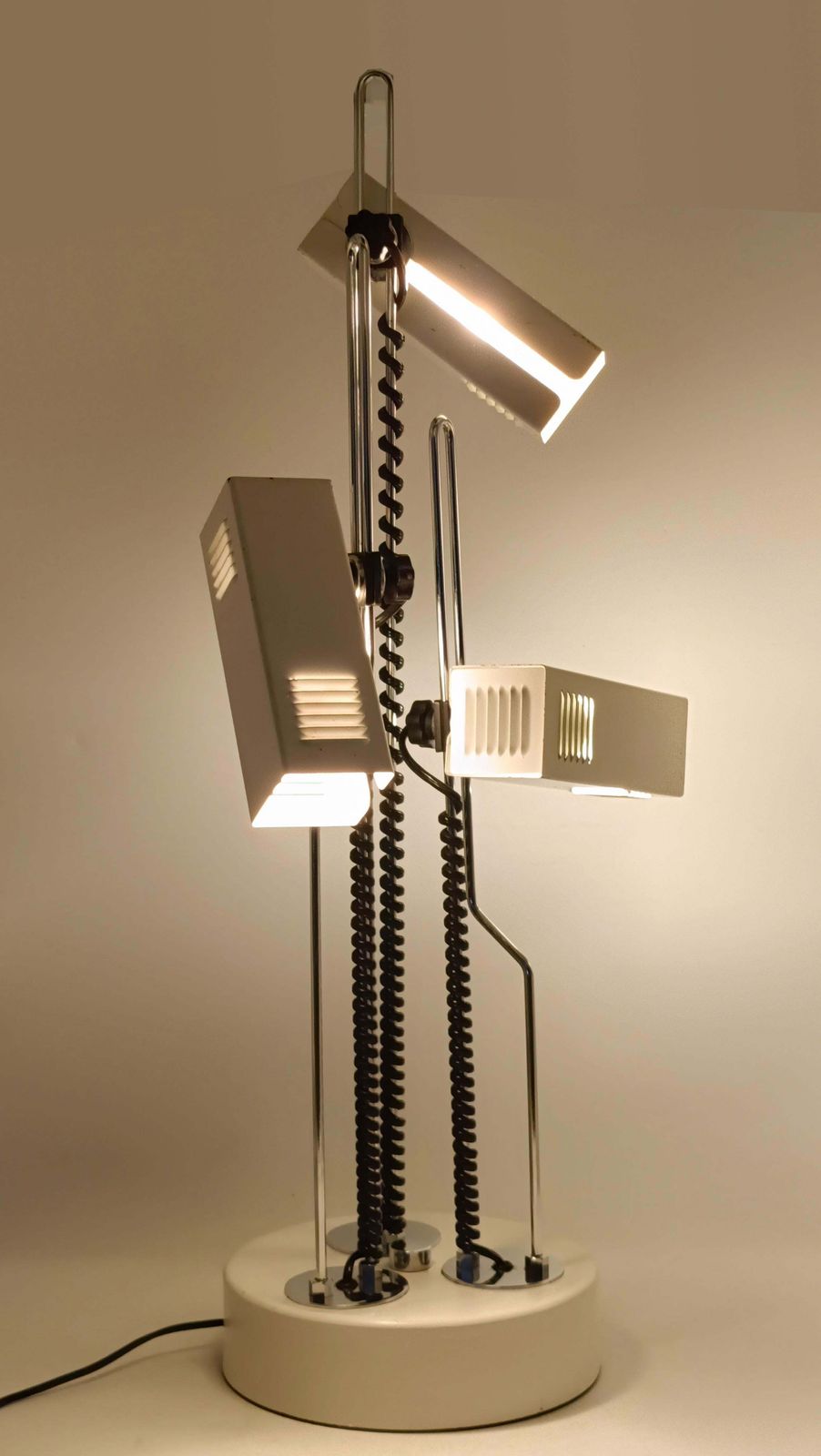 photo furniture Joe Colombo Attrib. Table Lamp With 3 Adjustable Lights, Italy 1970s