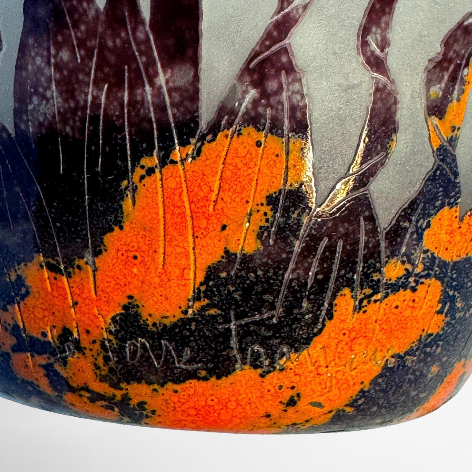 photo furniture Le Verre Francais Art Nouveau Artistic Glass Vase By Charles Schneider, 1924