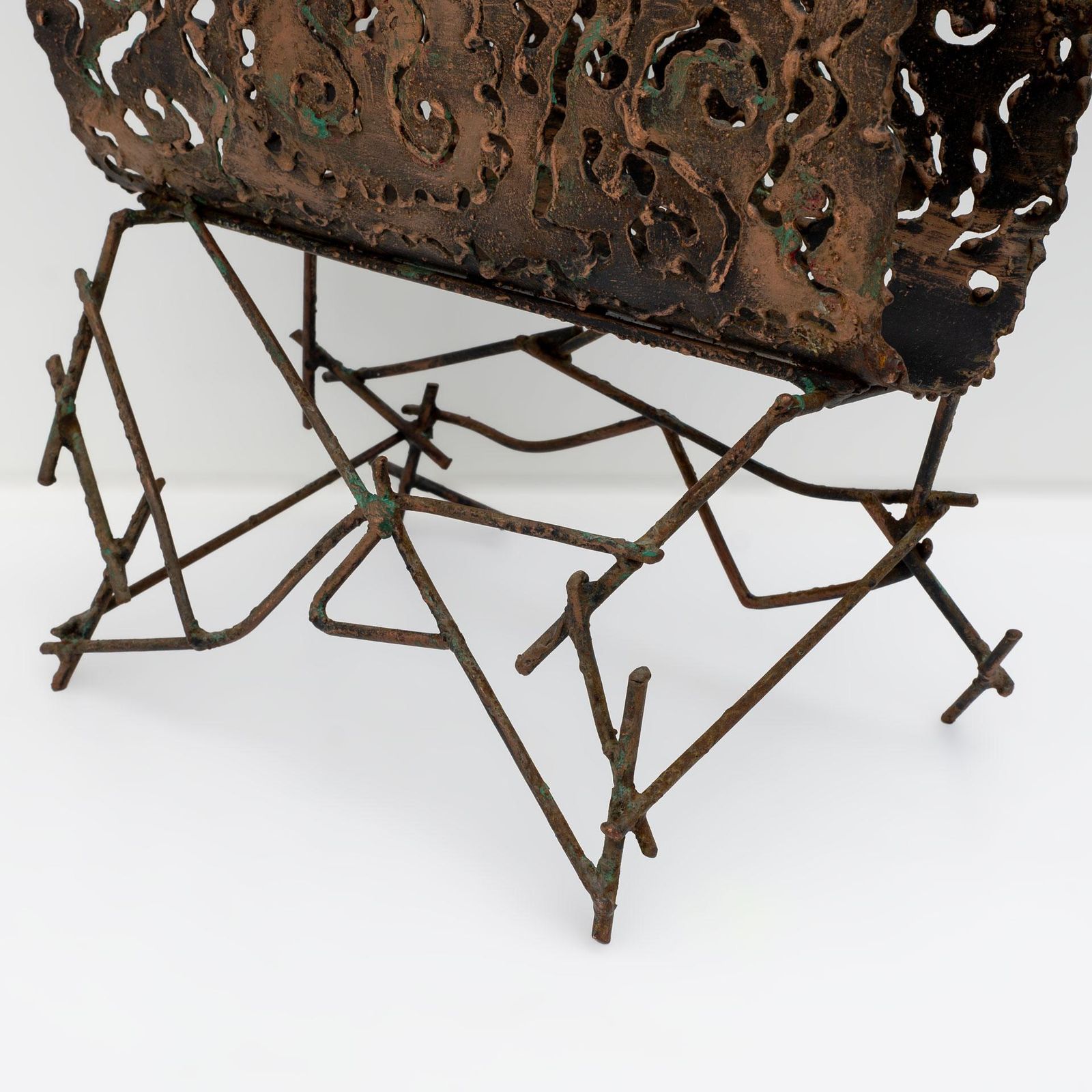 Attributed To Marsura Brutalist Italian Wrought Iron Magazine Rack  '70s photo vinterior
