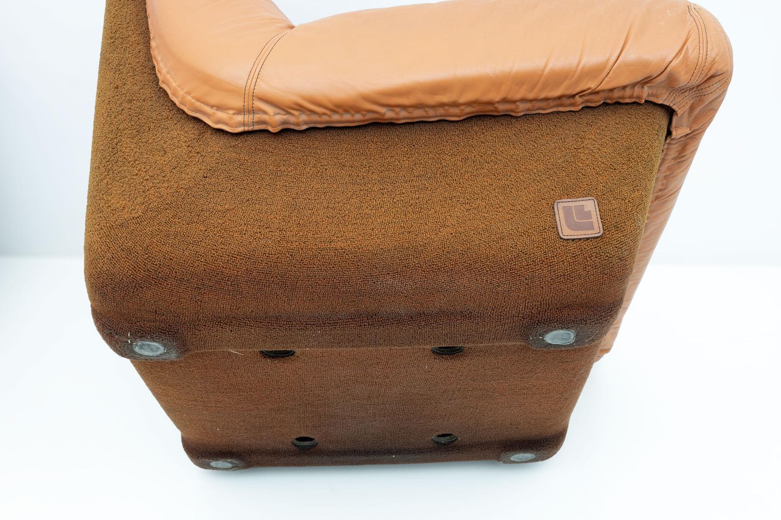 photo furniture Pair Of Lev & Lev Mid Century Modern Fiberglass Frame Leather Armchairs