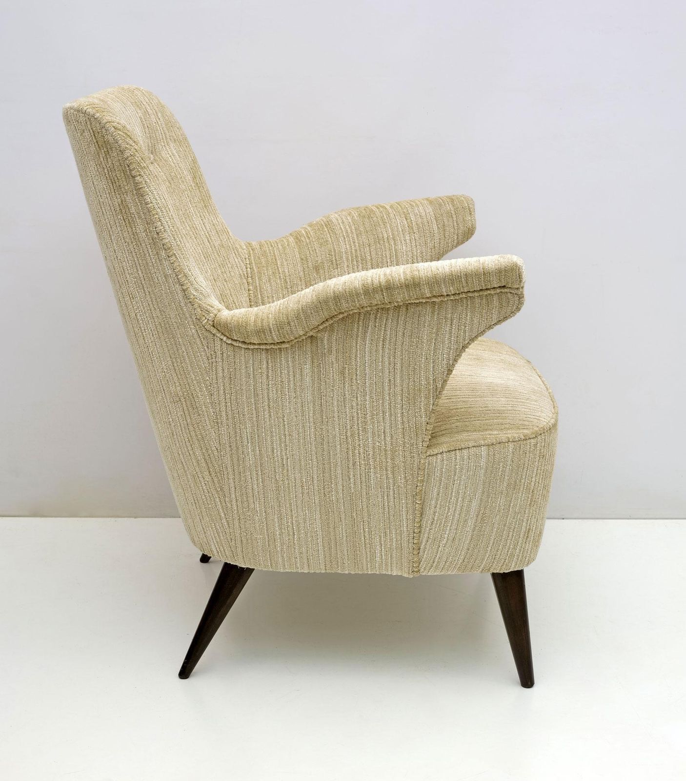 Pair Of Nino Zoncada Mid Century Modern Chenille Velvet By Cassina Armchairs 50s photo 5318.0