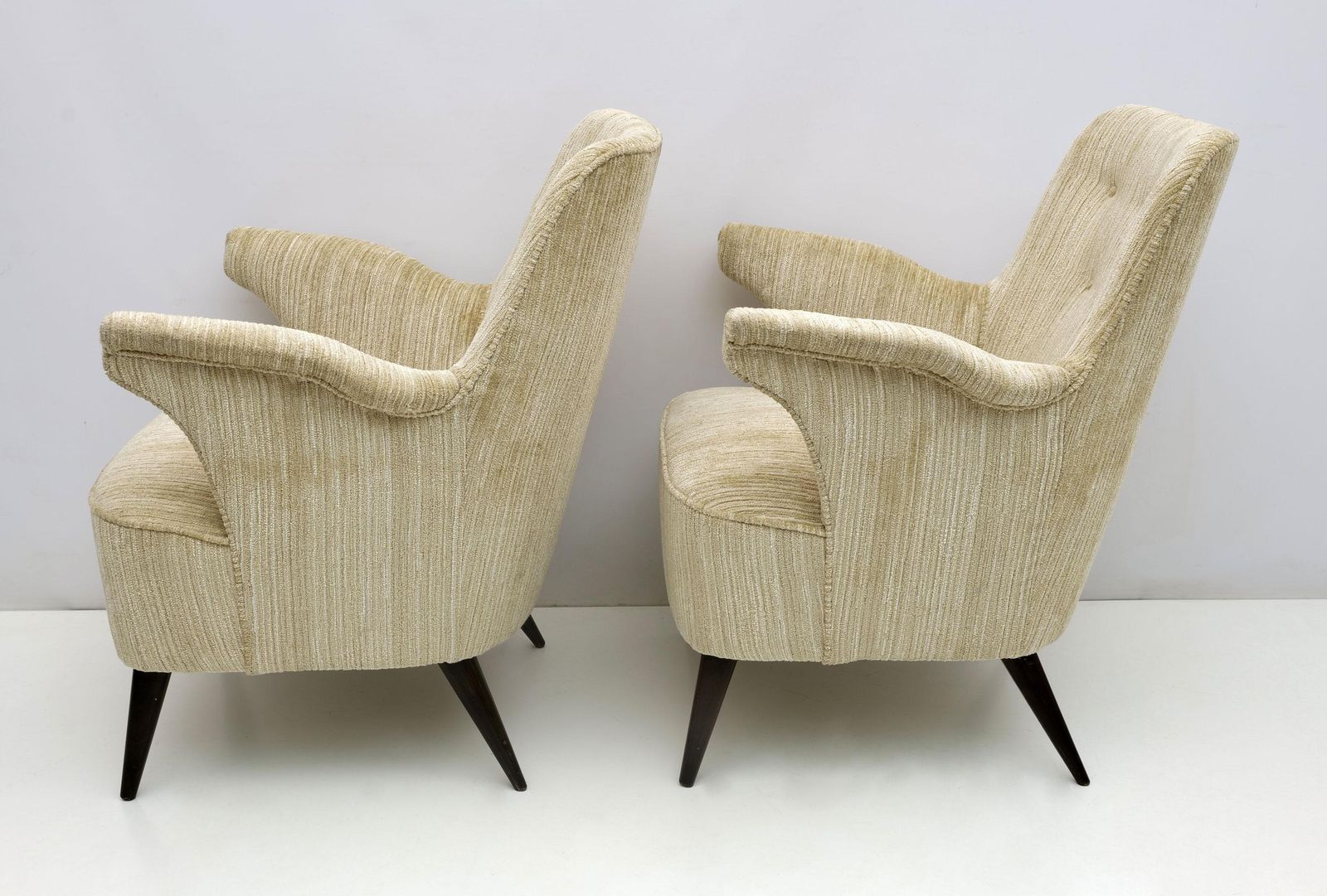 Pair Of Nino Zoncada Mid Century Modern Chenille Velvet By Cassina Armchairs 50s photo vinterior