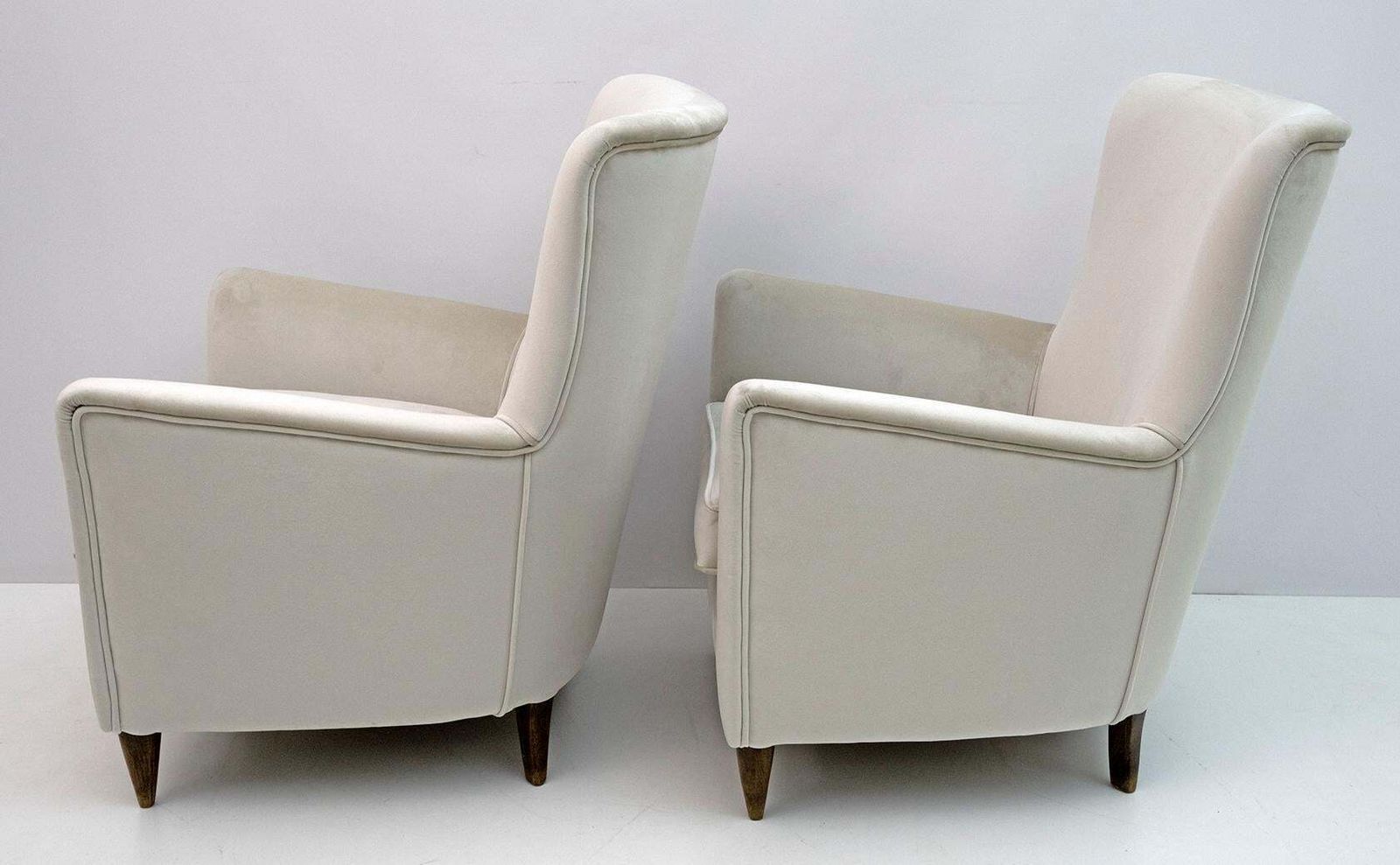 Pair Of Gio Ponti Style Mid Century Modern Italian Velvet Armchairs For Isa, 50s photo Furniture