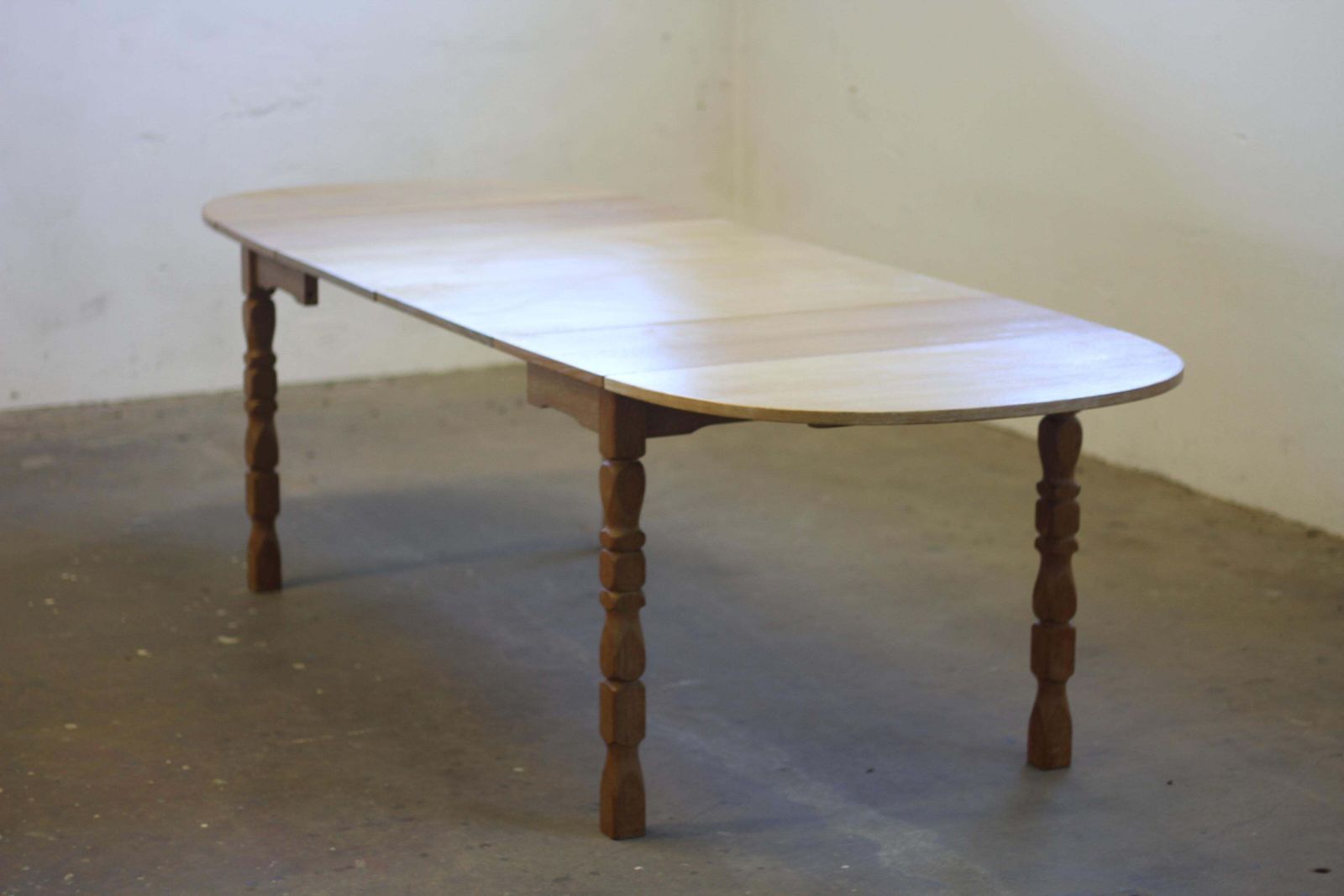 Danish Extendable Dining Table With Leafs In Oak Style Of Henning Kjærnulf, 1960 photo vinterior