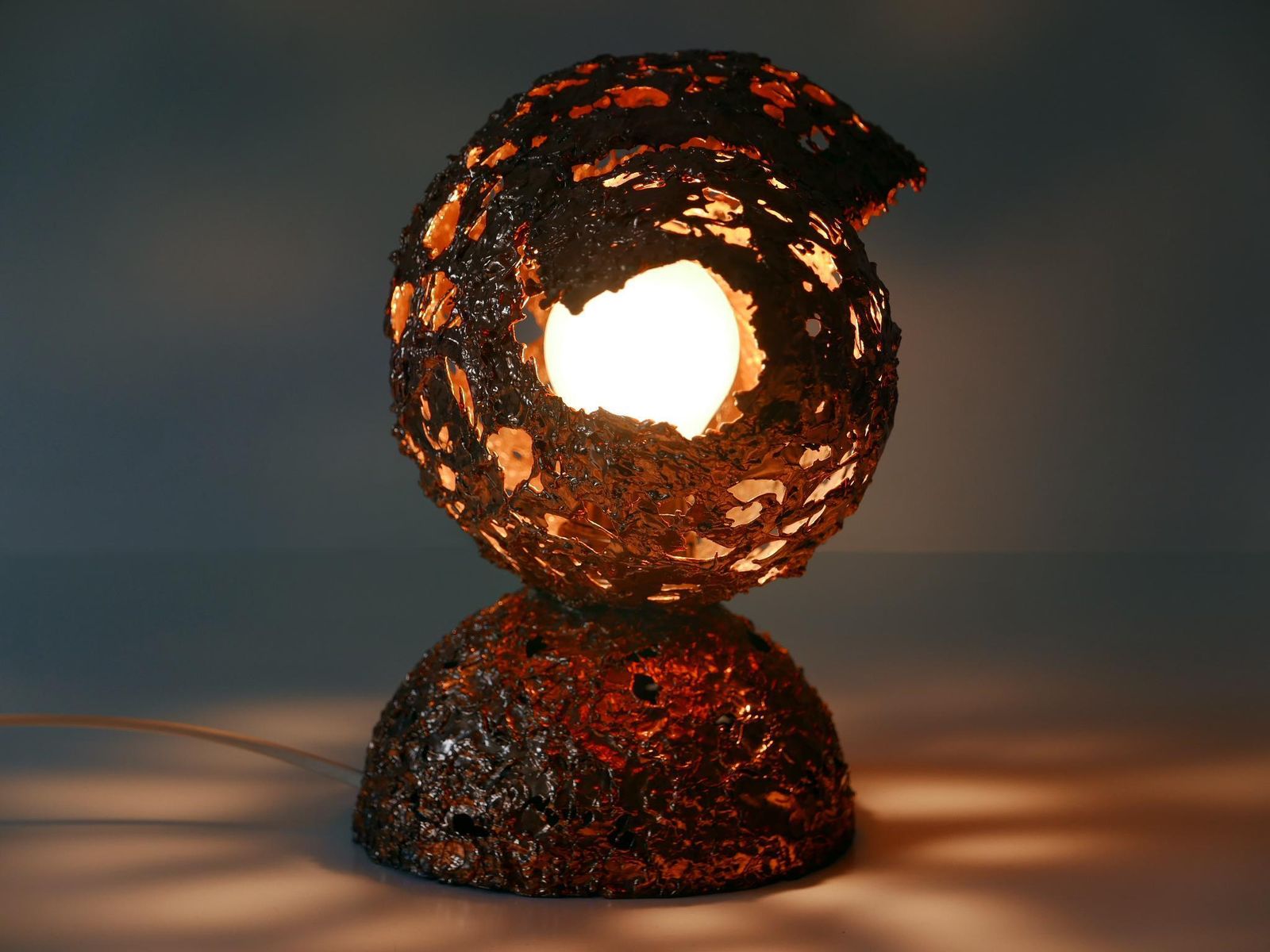 Tukiainen Aimo Ossi Kalevi Table Lamp Sea Shell For Oy Moonlight Finnland 1970s photo vinterior