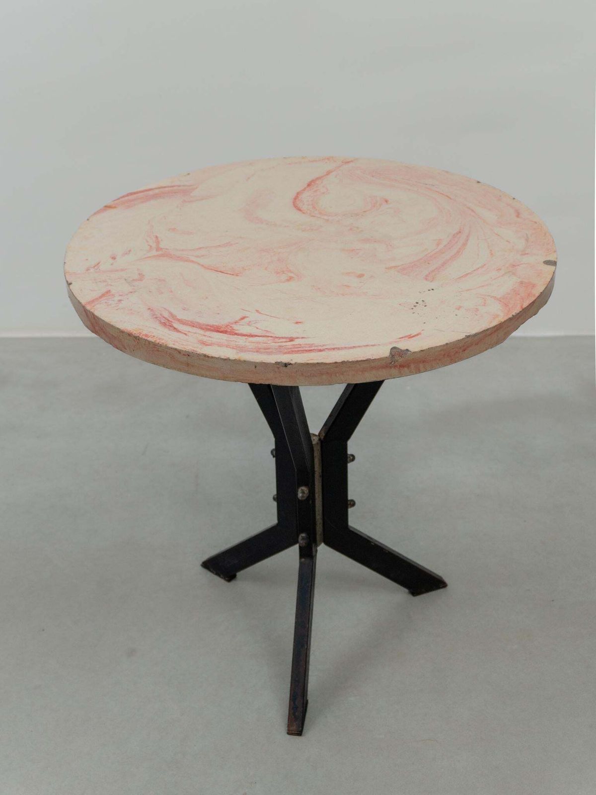 photo vintage Set Of Two Round Outdoor Terrace Stone Top Tables, France, 1930s