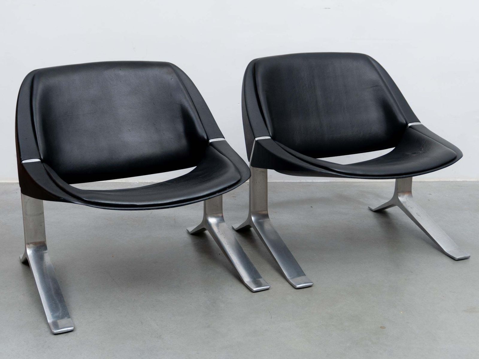 photo vinterior Pair Of Knut Hesterberg Lounge Black And Chrome Club Arm Chairs, Germany 1971
