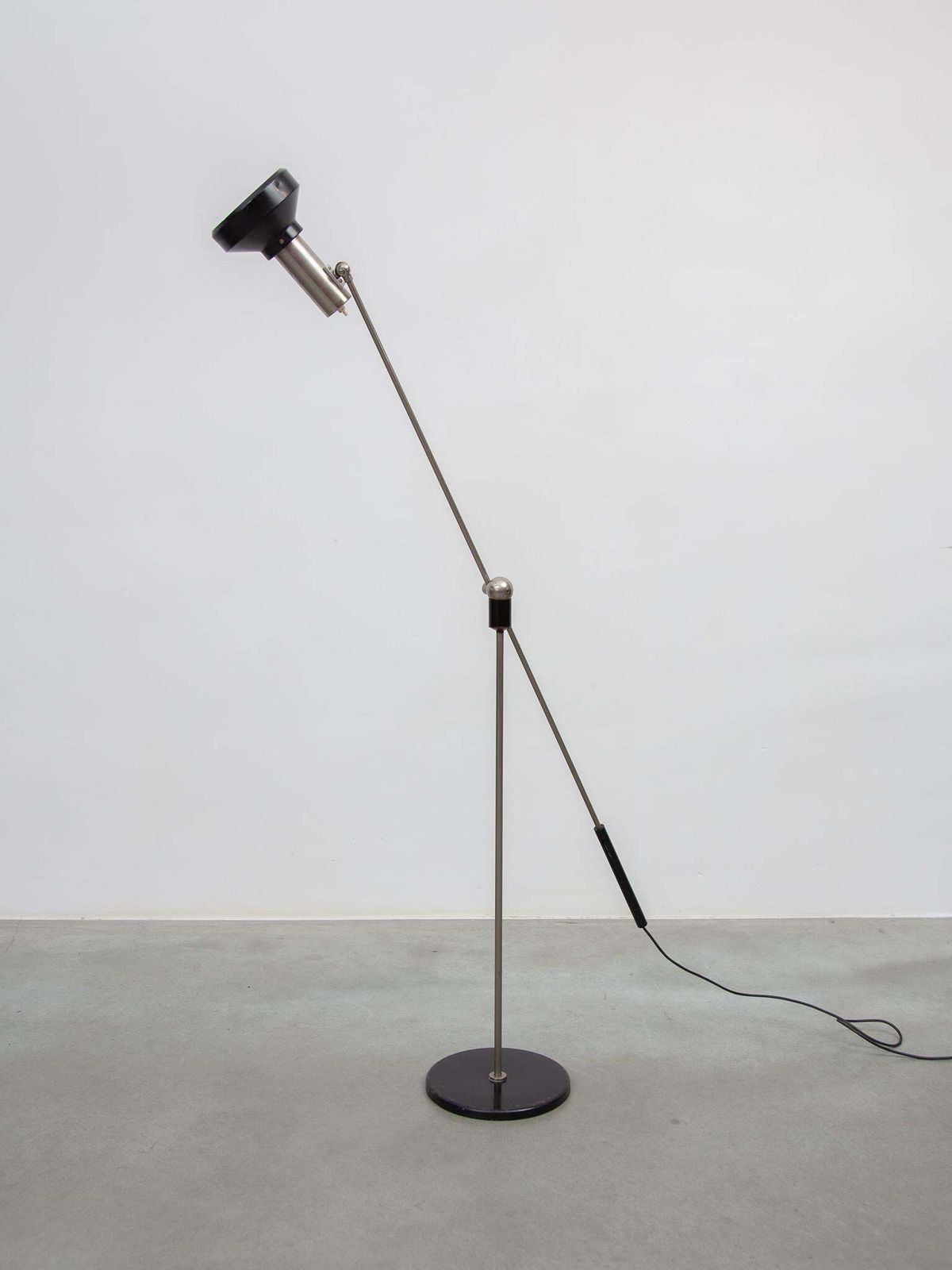 Rare "Magneto" Floor Lamp Designed By H. Fillekes For Artiforte, 1956, Holland photo for sale