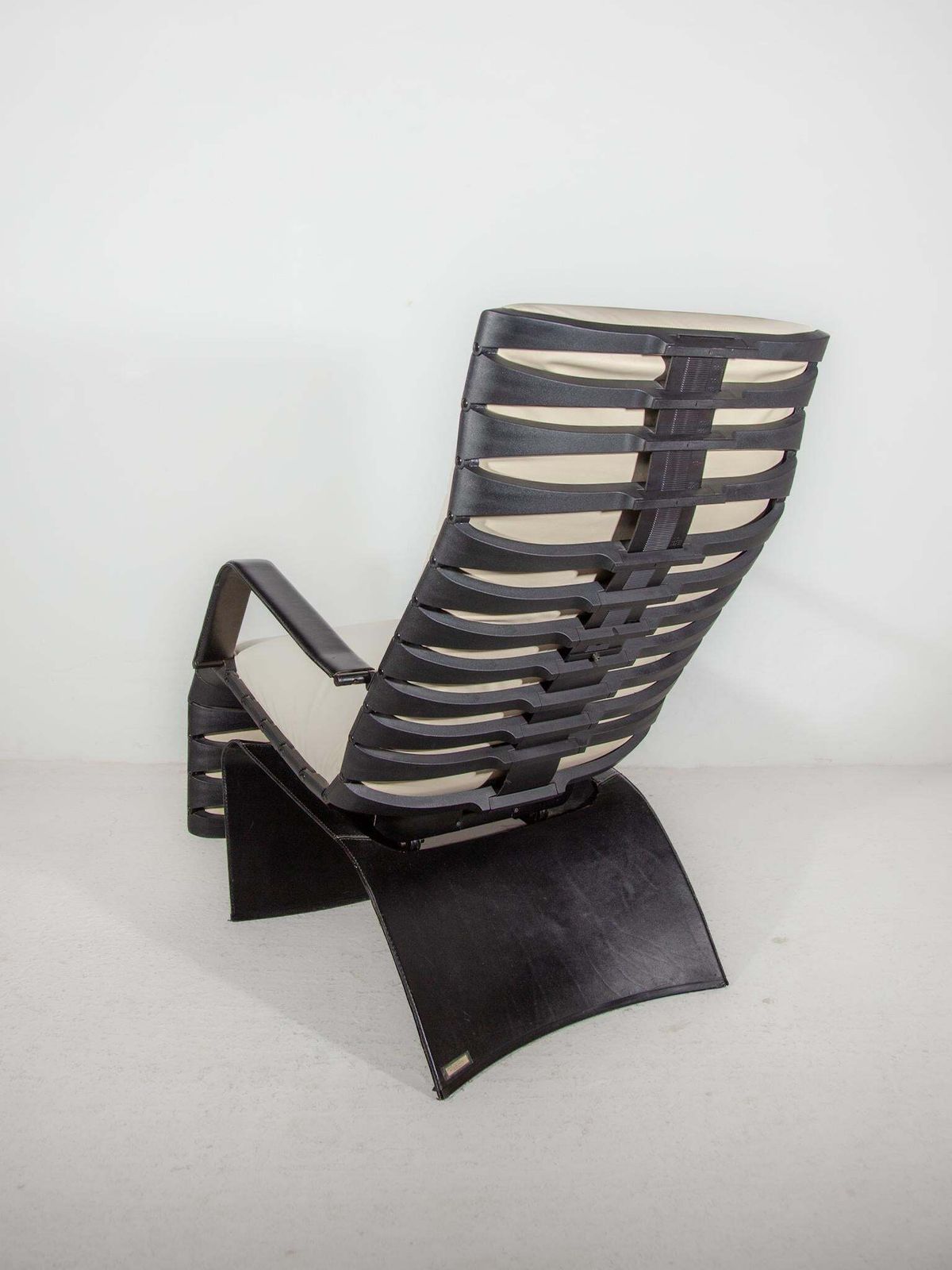 photo furniture Ergo "Antropovarius" Reclining Lounge Chair By Ferdinand Alexander Porsche