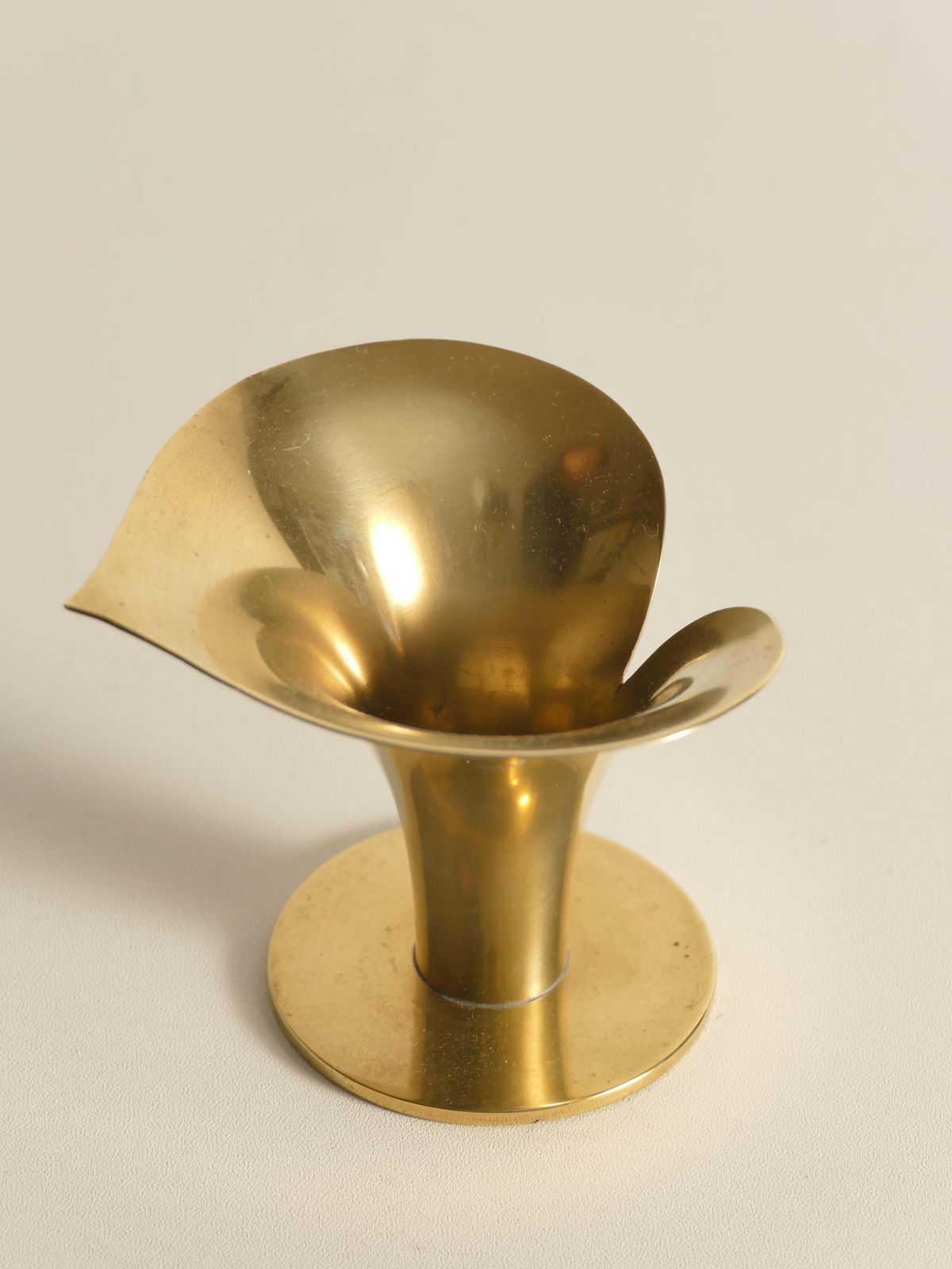 photo vintage Art Deco Brass Calla Lily Candle Holder By Carl Einar Borgström For Ystad Metall