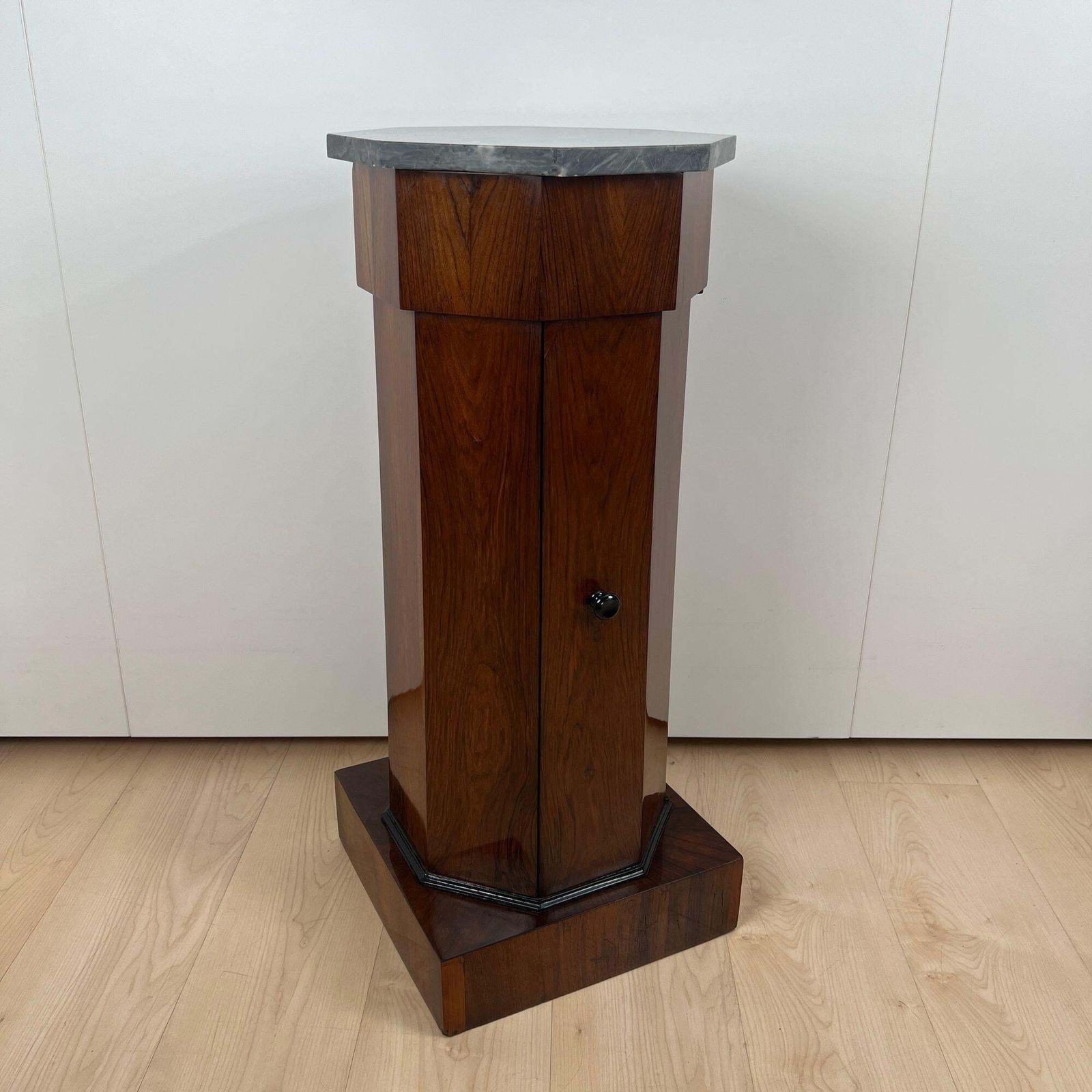 photo furniture Biedermeier Drum Cabinet, Walnut Veneer, Marble, France Circa 1830