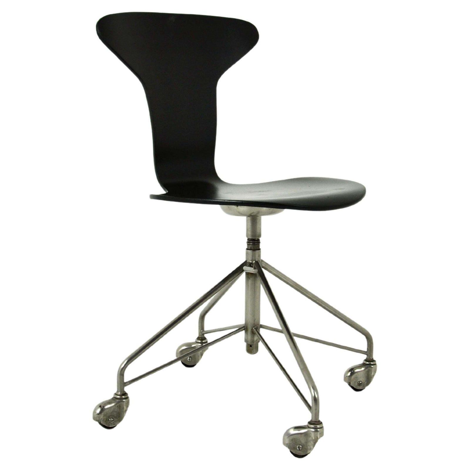 Chair Model 3117 By Arne Jacobsen For Fritz Hansen, 1950s