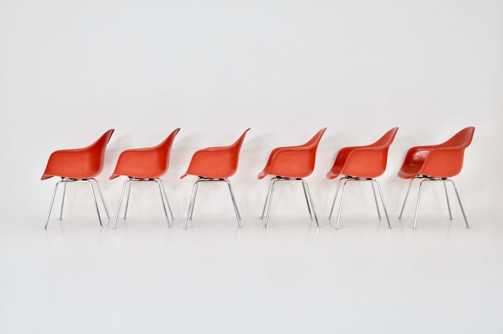 Armchairs By Charles & Ray Eames For Herman Miller, 1970s, Set Of 6 photo vinterior