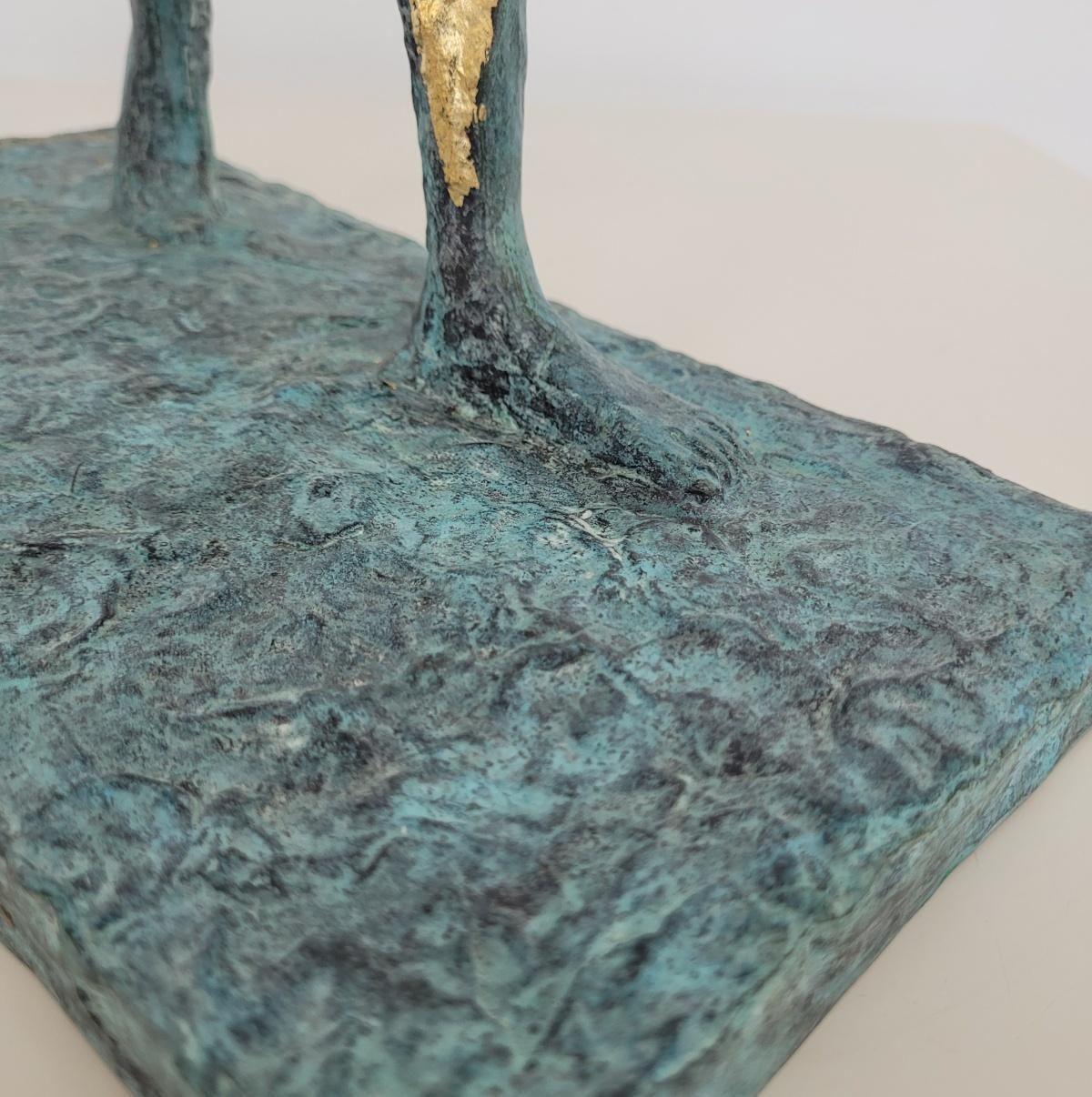 photo vinterior Antonio Giancaterinoa Walking Girl. Contemporary Bronze Sculpture, Limited Edition, Italian Artistca. 2020