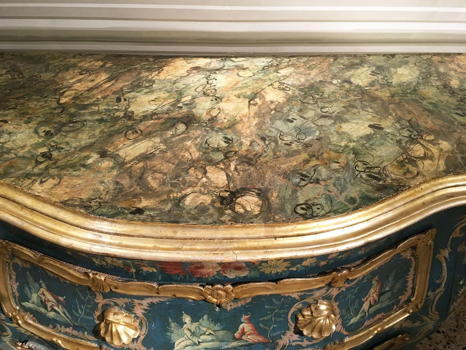 photo for sale 1750 Venezia Italy Blue And Green Lacquered Wooden Engraved Commode With Flowers