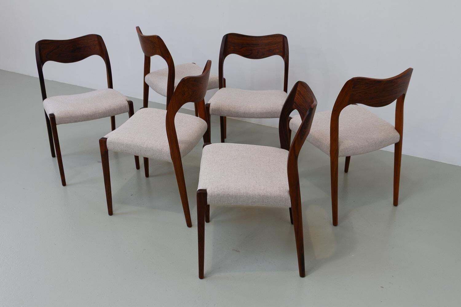 6176.0 Danish Rosewood Chairs Model 71 By Niels O. Møller, 1970s. Set Of 6. photo