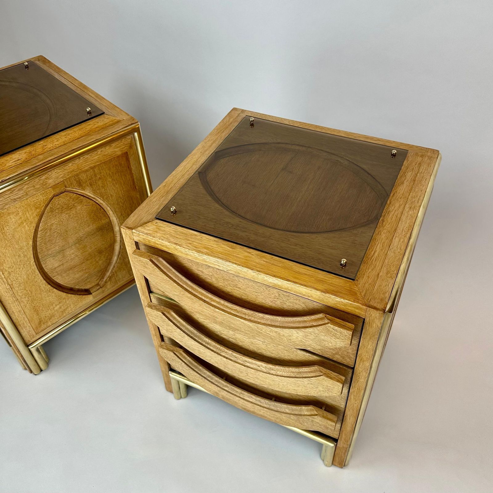Late 20th Century Pair Of Italian Wood, Brass & Light Brown Glass Night Stands photo for sale