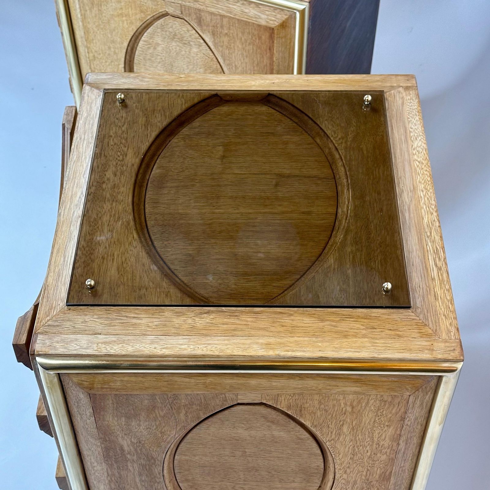 Late 20th Century Pair Of Italian Wood, Brass & Light Brown Glass Night Stands photo 9263.0