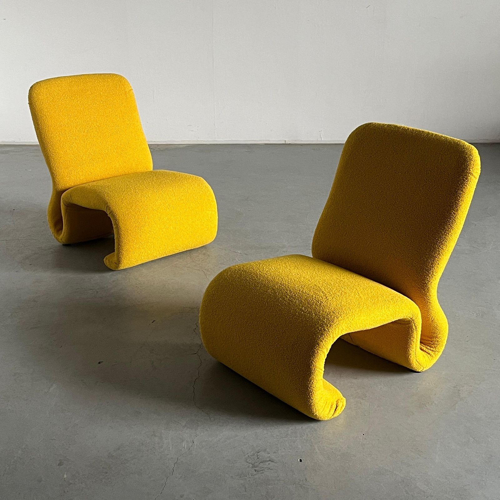 Pair Of Space Age Side Chairs By Olivier Mourgue, 1970s France photo furniture