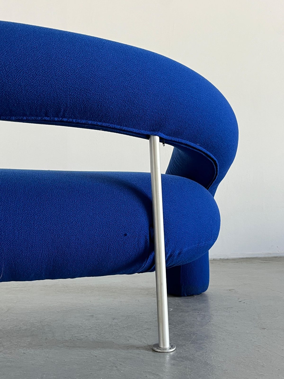 photo vinterior Sculptural Tube Sofa By Anna & Carlo Bartoli For Rossi Di Albizzate, Italy, 90s