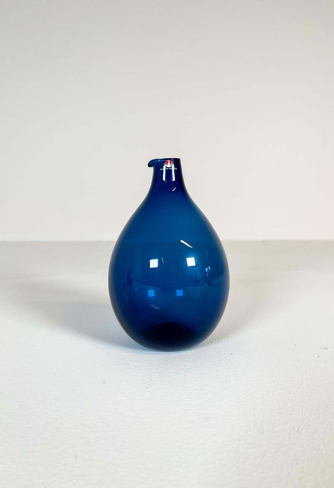 photo furniture Midcentury Timo Sarpaneva Set Of 3 Bird Bottles / Vases Iittala