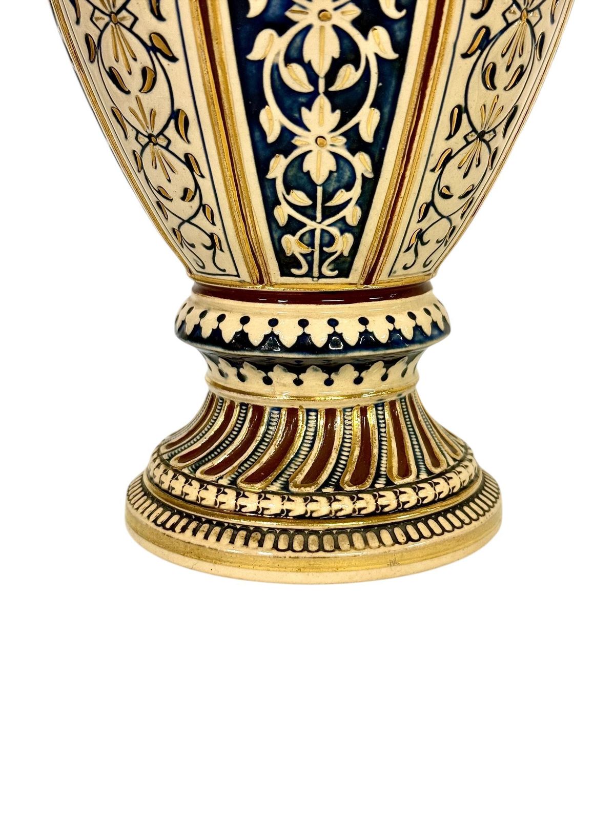 Pair Of 19th Century Renaissance Revival Faience Vases With Heraldic Crests photo vinterior