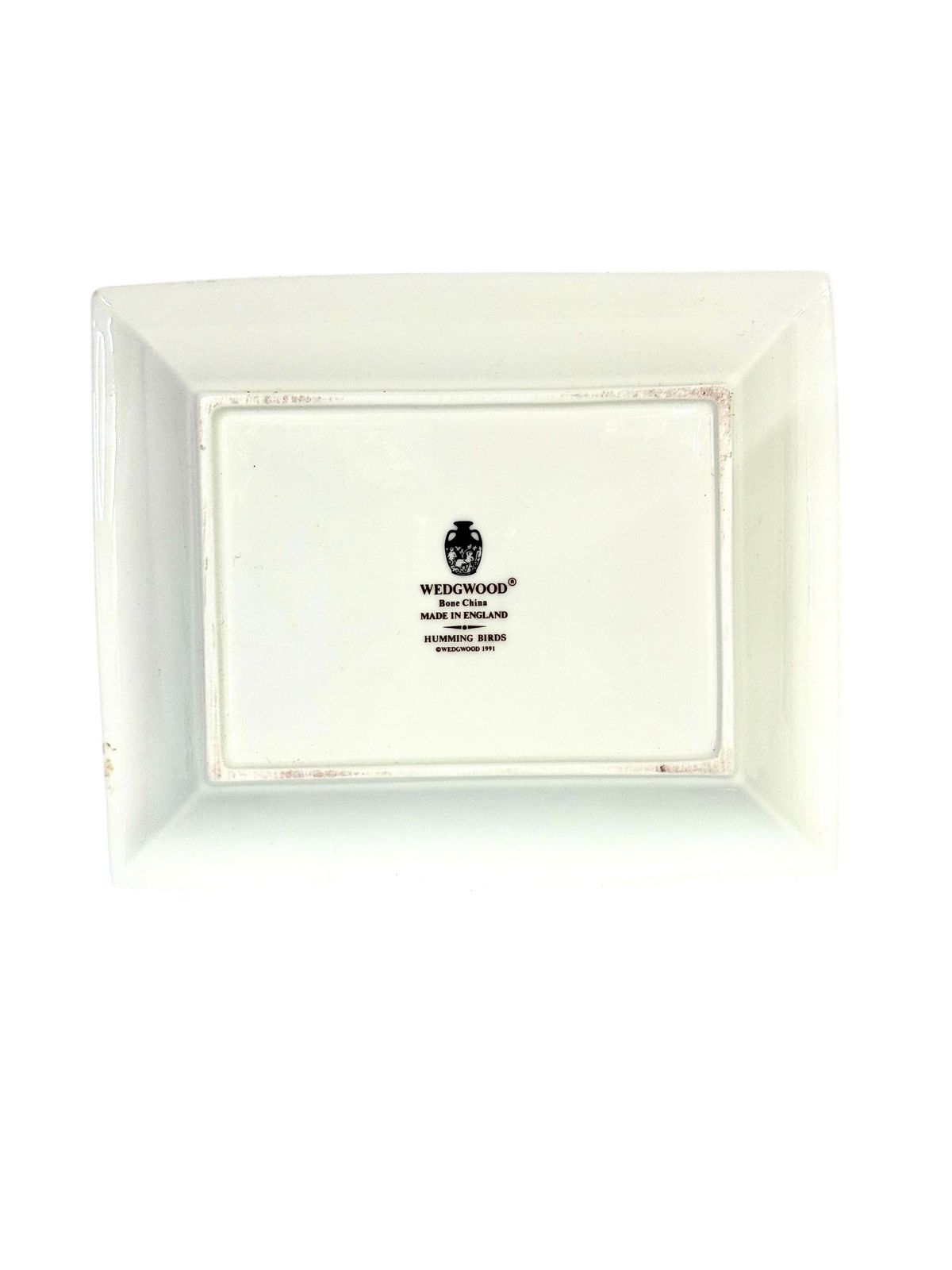 photo furniture Wedgwood Bone China Tray – Hummingbird & Floral Design, England, 1991
