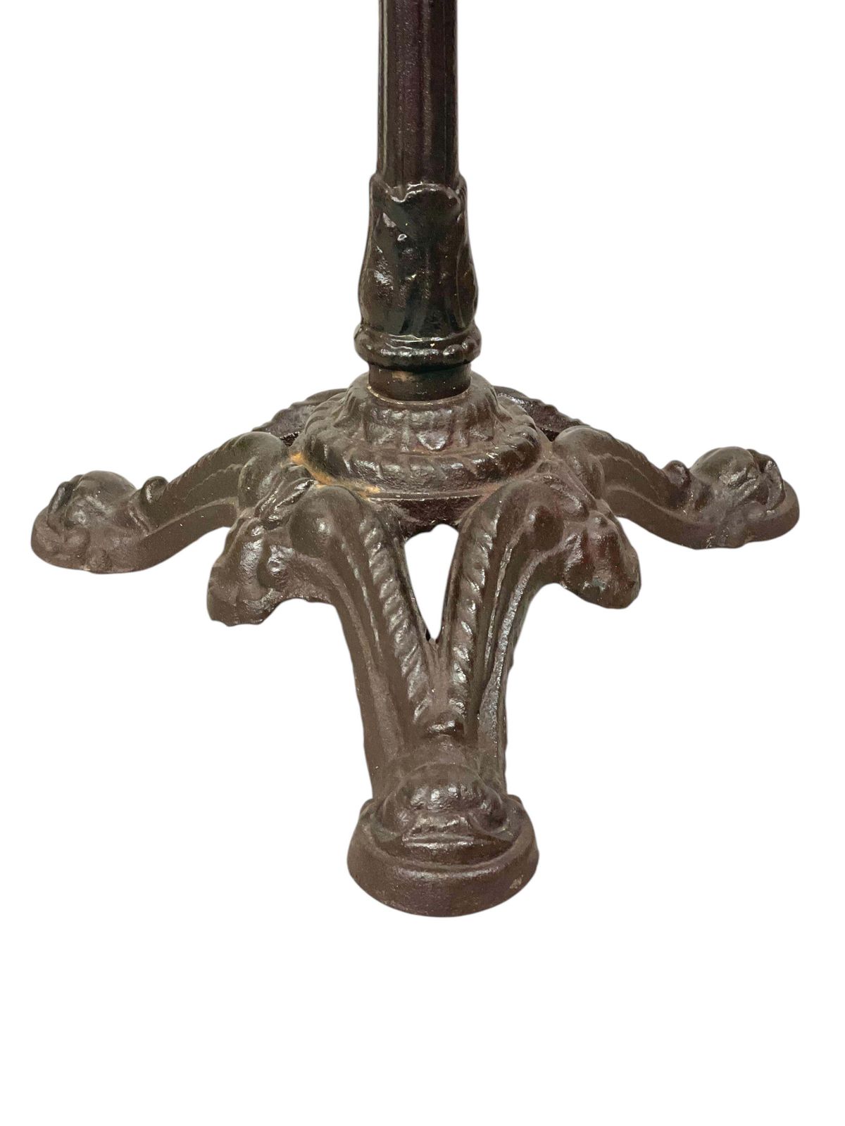 photo furniture 19th Century French Marble Top And Cast Iron Bistro Table