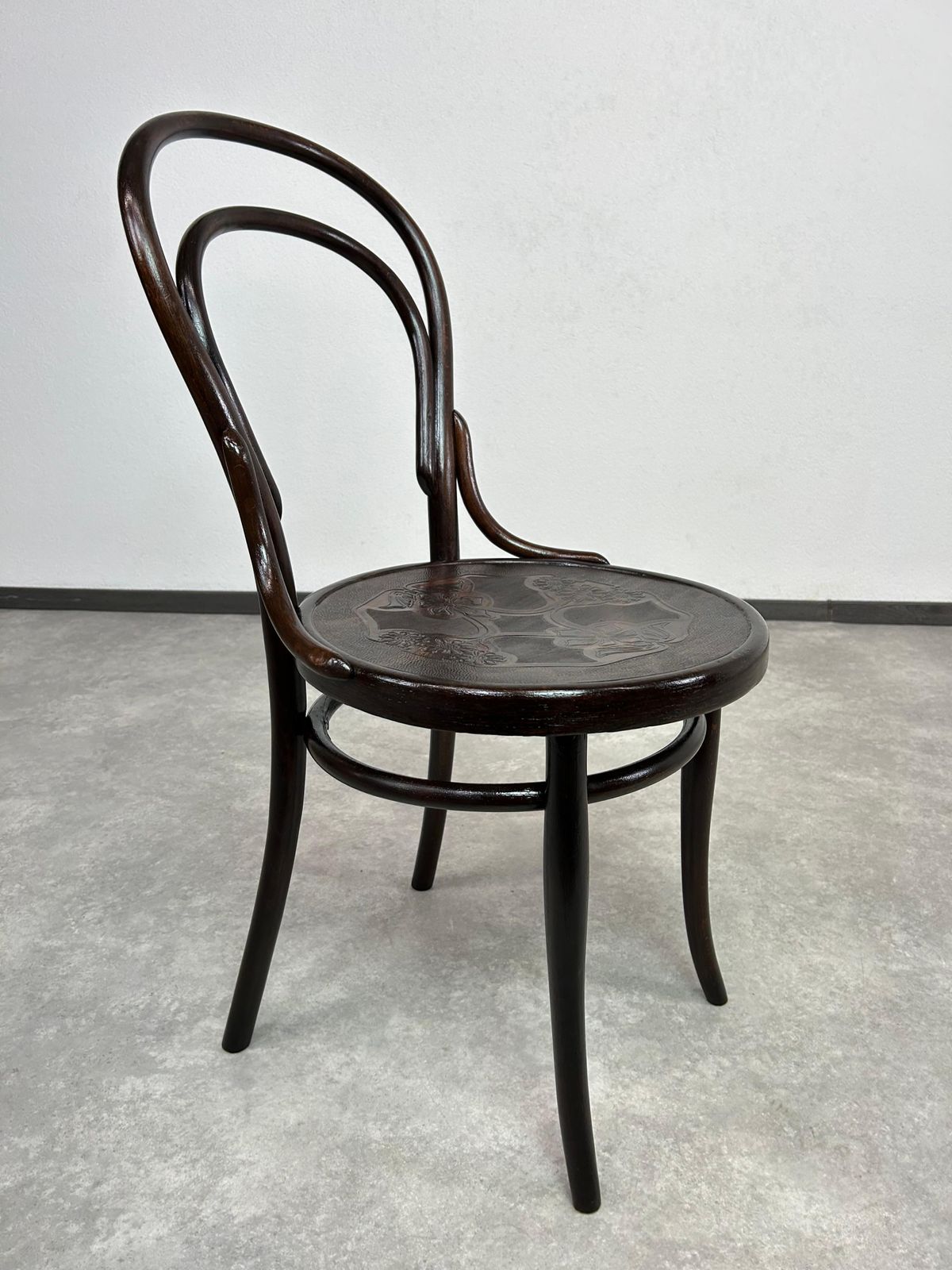 Bentwood Dining Room Chair No.14 By Thonet photo for sale