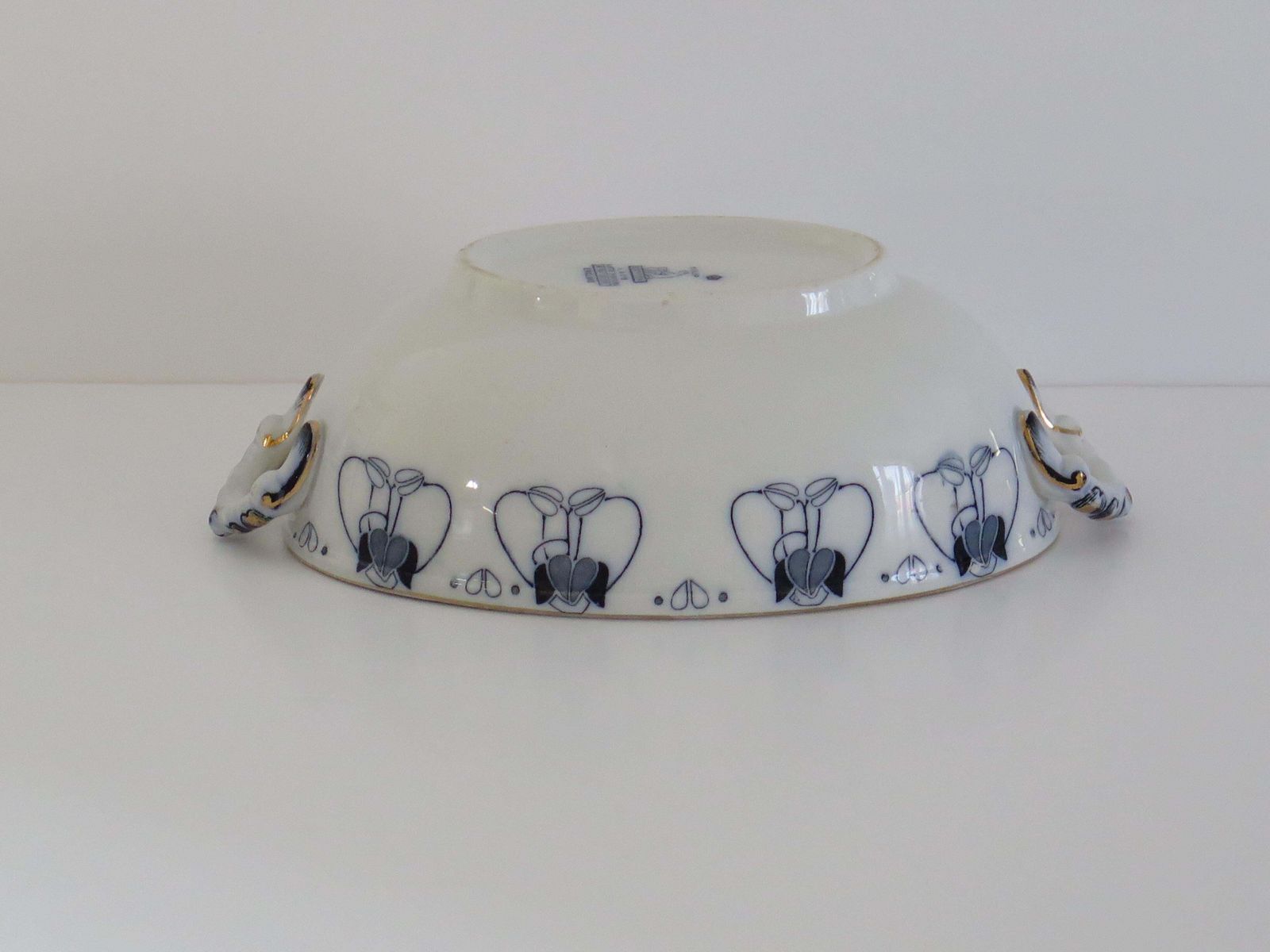 250.0 19th C. Art Nouveau Sauce Tureen Blue & White Tulip Ptn By Keeling & Co, Ca 1887 photo