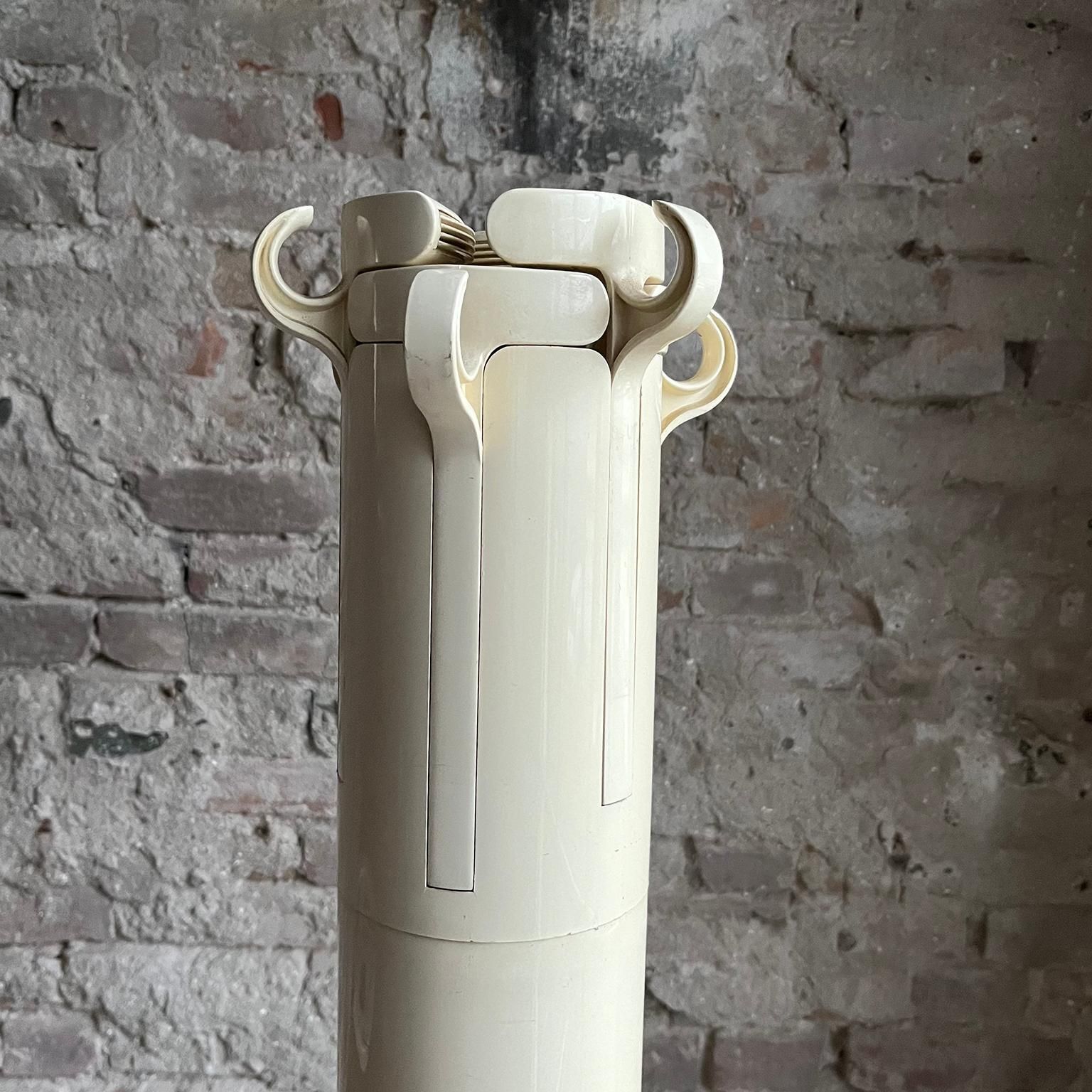 Planta, Coatrack In Light Beige By Piretti photo 566.0