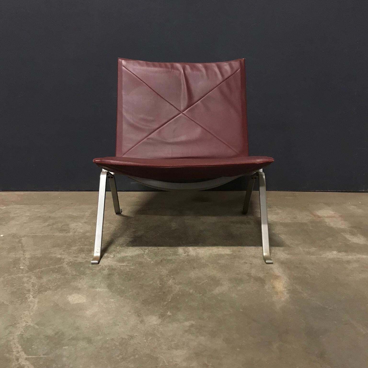 1956, Poul Kjaerholm For E. Kold Christensen, Pk22 Lounge Chair In Red Leather photo vinterior