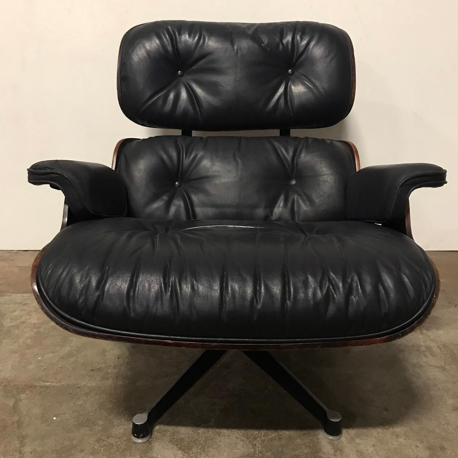 8577.0 1956, Ray & Charles Eames Lounge Chair, Rare First Edition 1956 In Black Leather photo