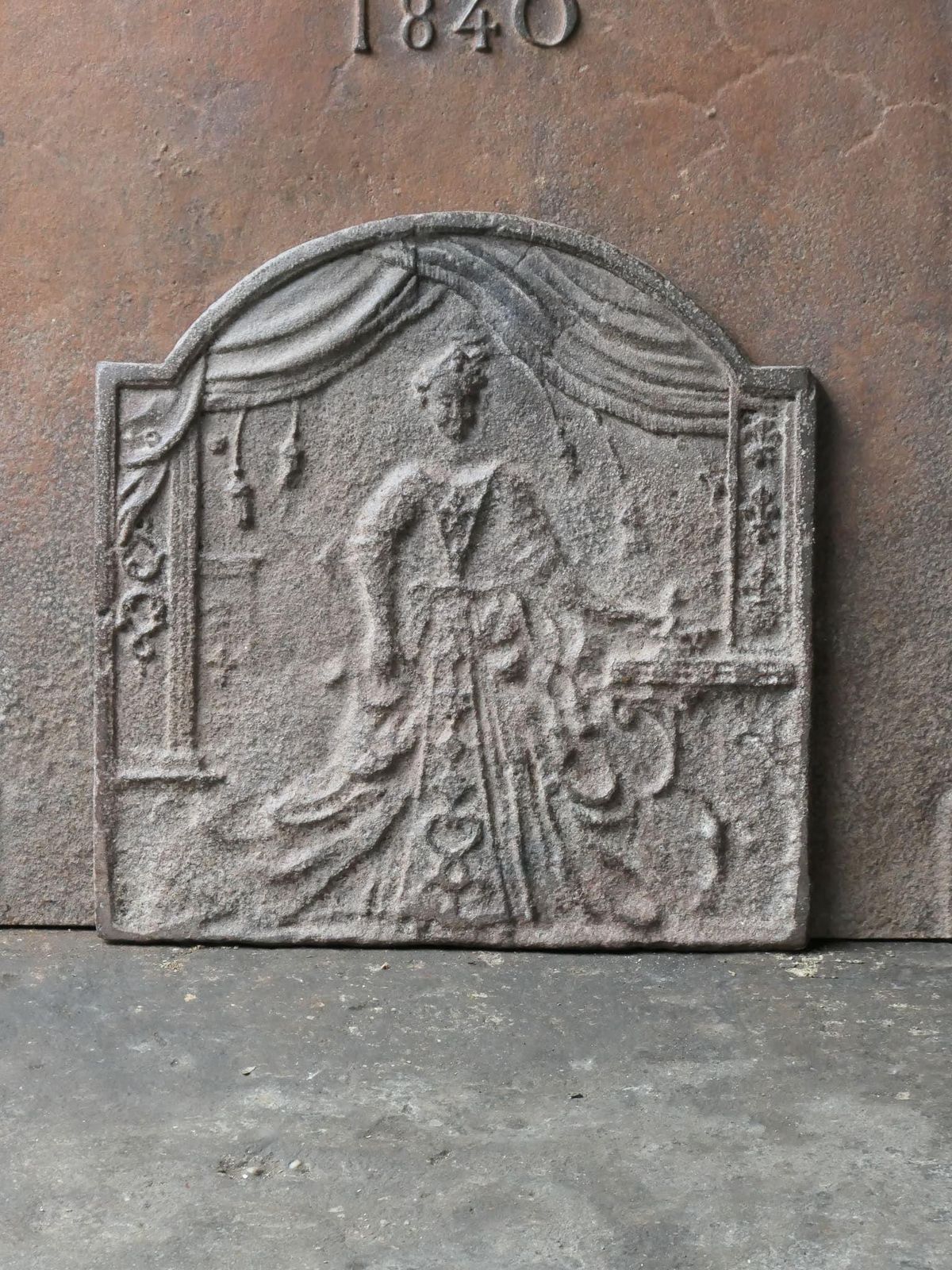 19th Century French 'Marie Leszczyńska' Fireback photo furniture