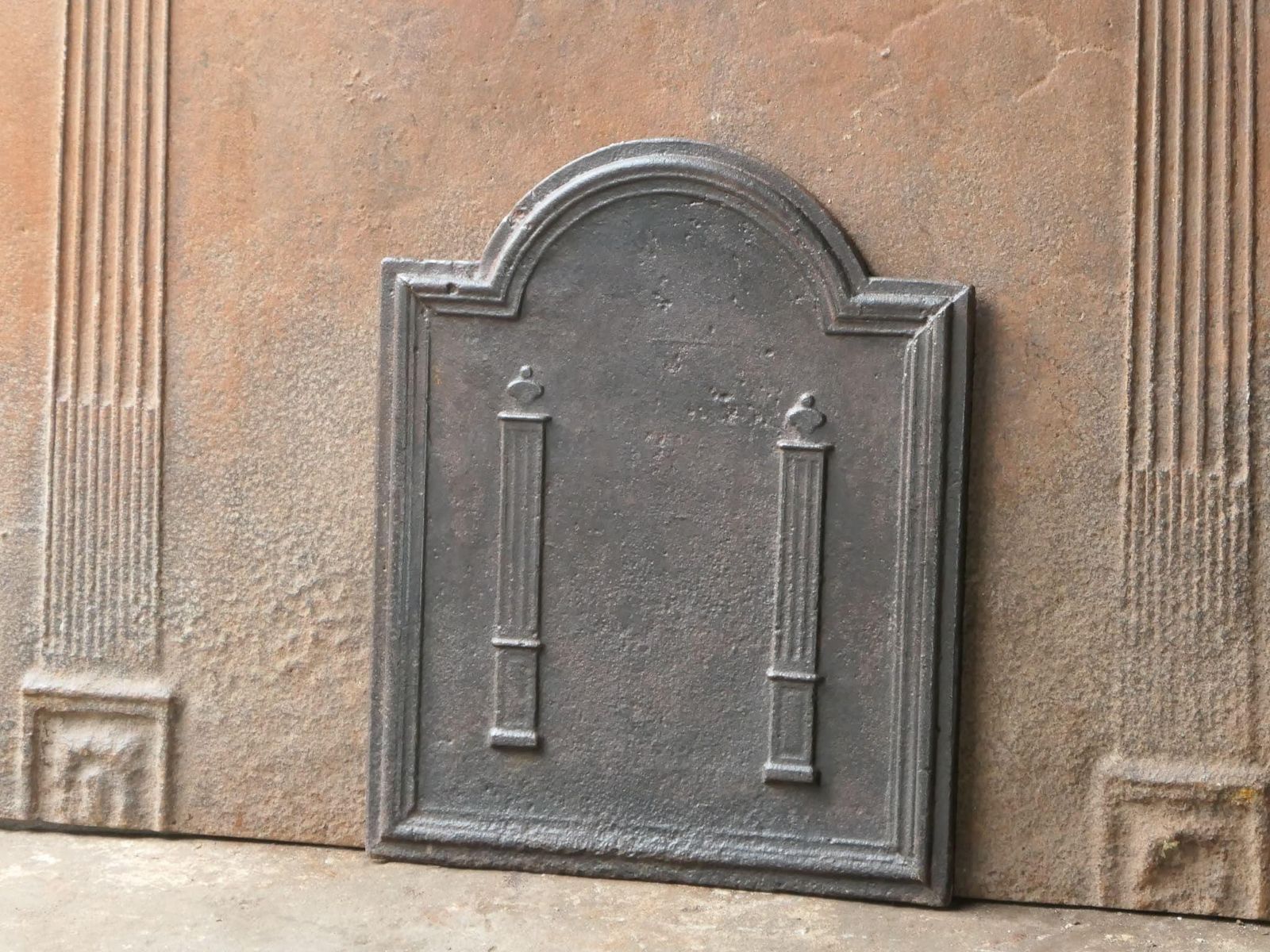 French Neoclassical Period 'Pillars Of Freedom' Fireback / Backsplash photo Home Fixtures