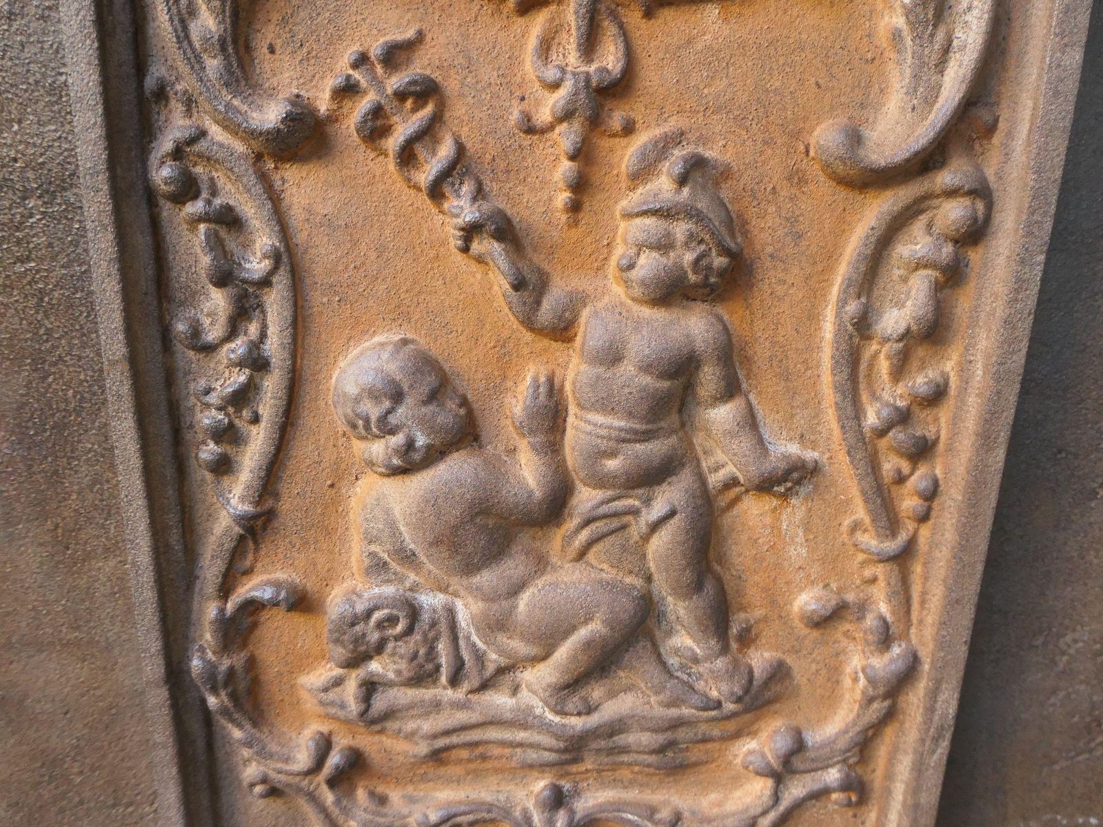 French 'Cupids' Fireback / Backsplash, Louis XV Style photo vinterior