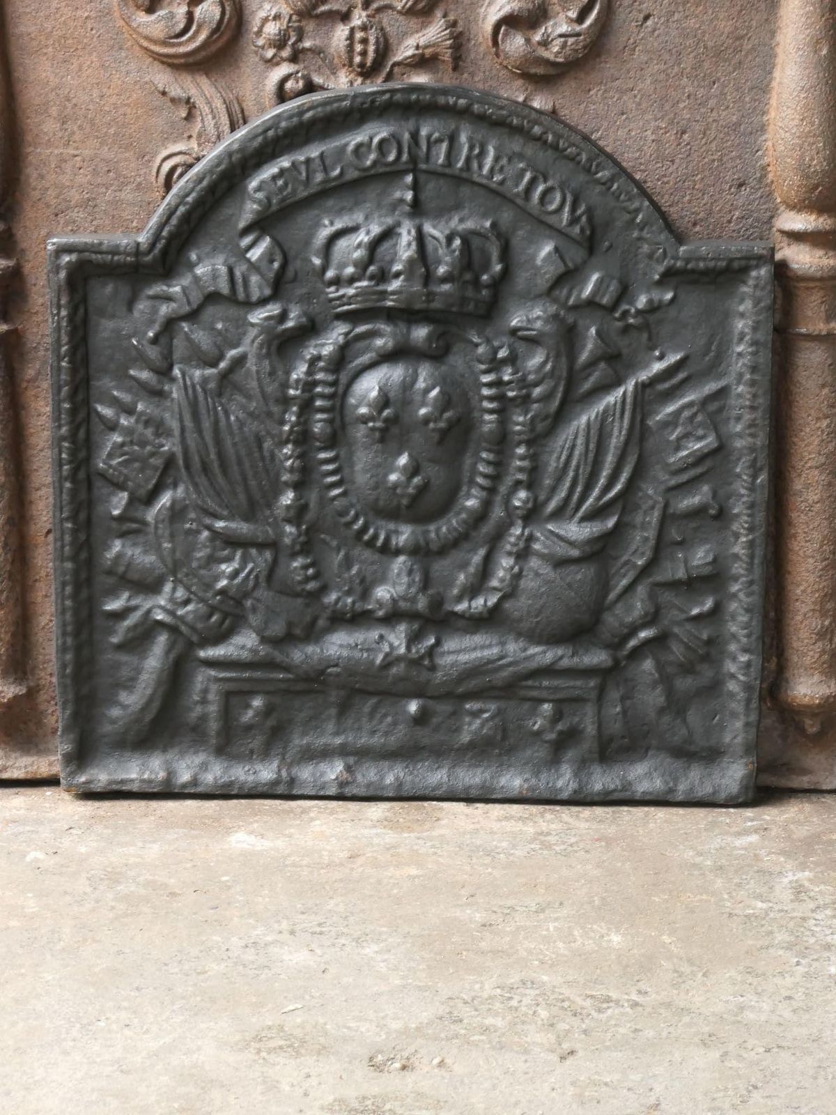 French Fireback / Backsplash With The Arms Of France, Louis XIV Style photo furniture