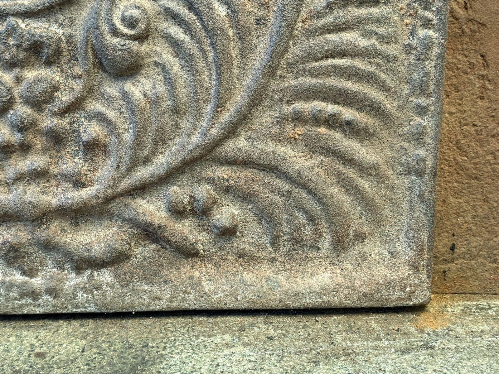 Louis XV Style 'Arms Of France' Fireback / Backsplash photo 339.0