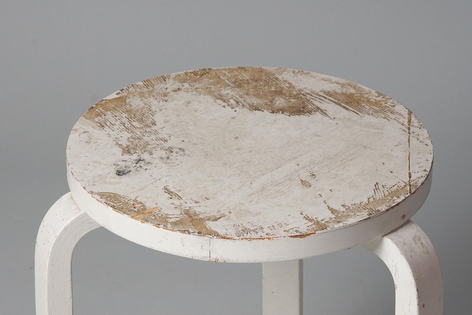 Model 60 Stool, Alvar Aalto, Oy Huonekalu  Ja Rakennustyötehdas Ab, 1930/1940s photo Furniture
