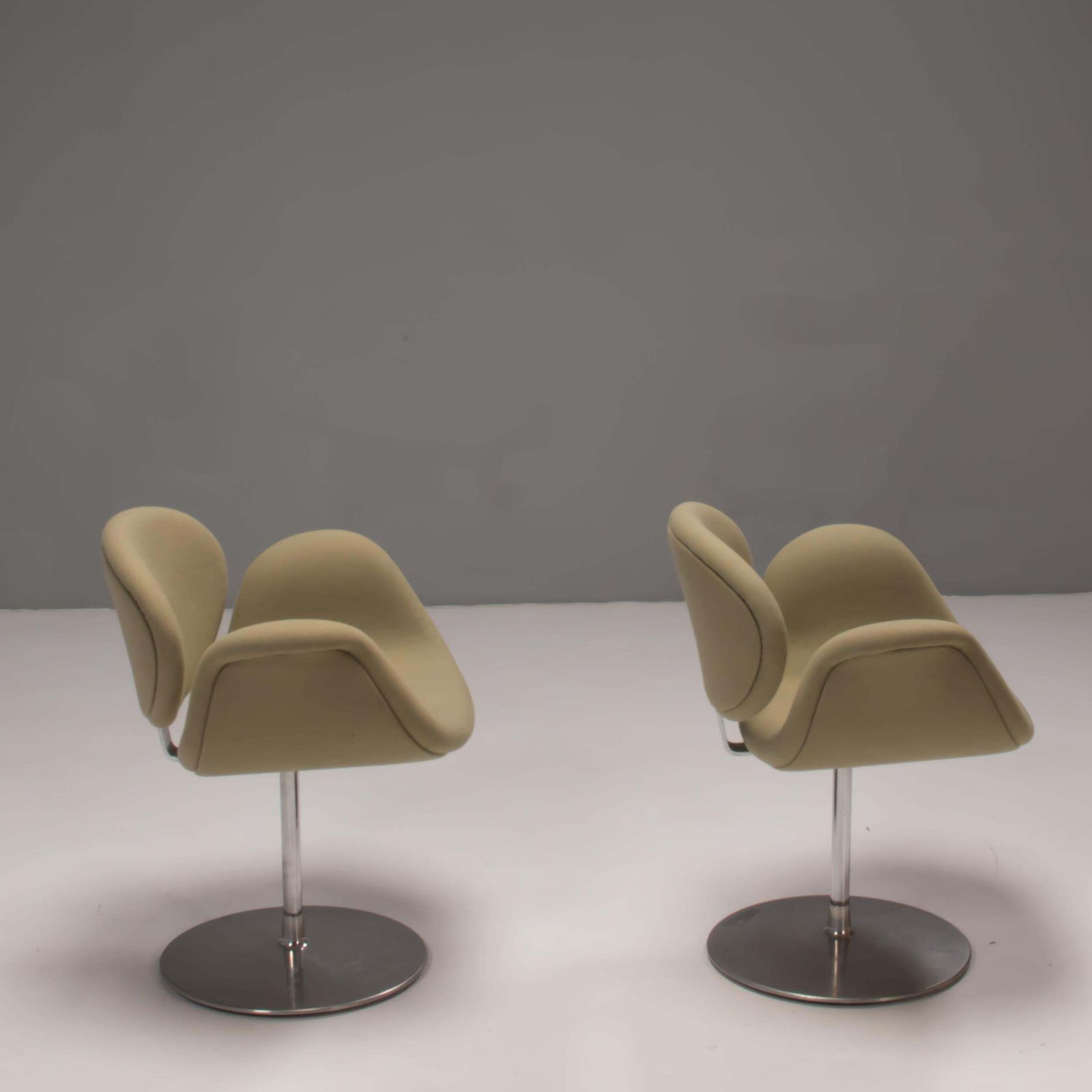 Artifort By Pierre Paulin Green Fabric Little Tulip Swivel Chairs, Set Of Three photo 3394.8