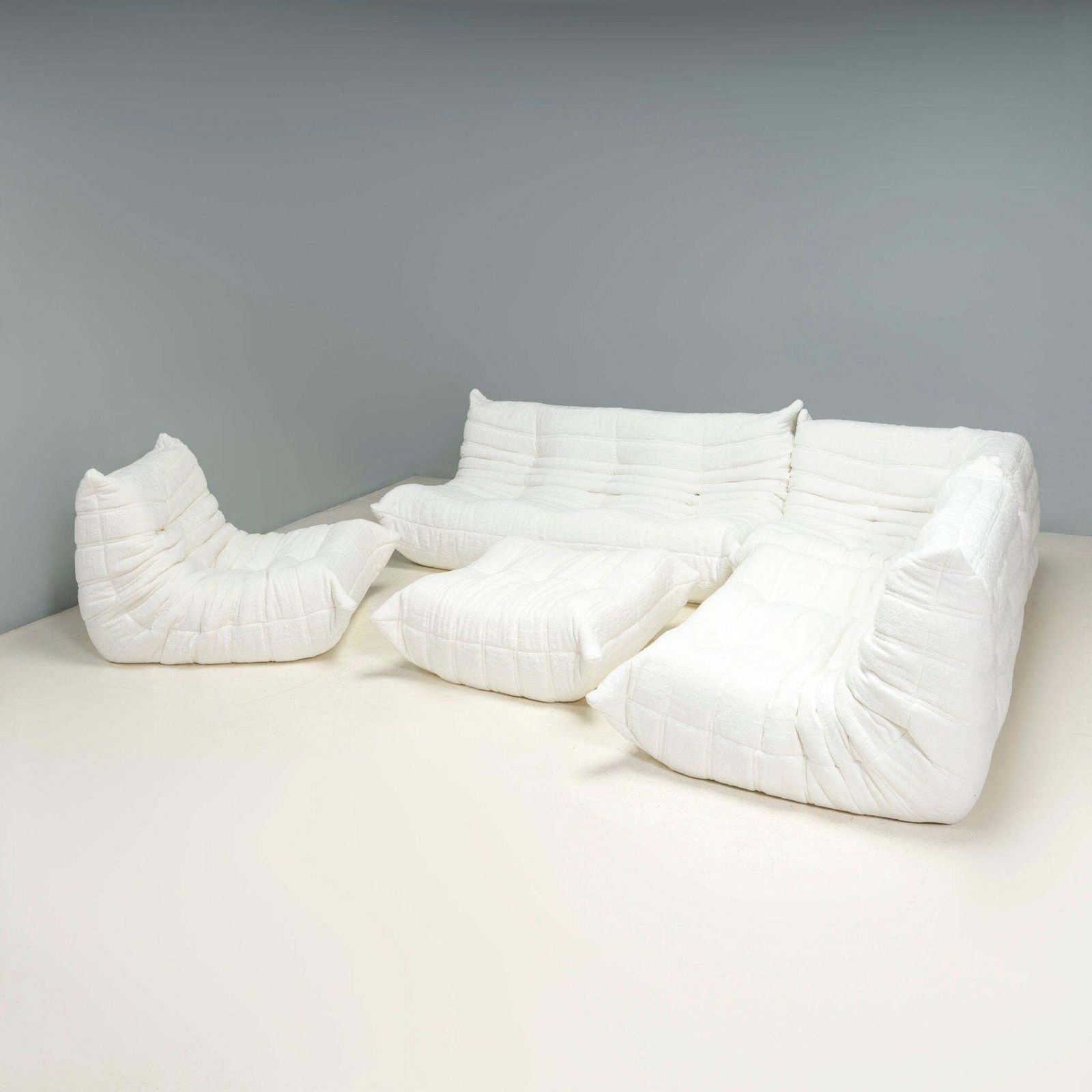 Ligne Roset By Michel Ducaroy White Bouclé Togo Sofa And Footstool, Set Of Five photo vintage