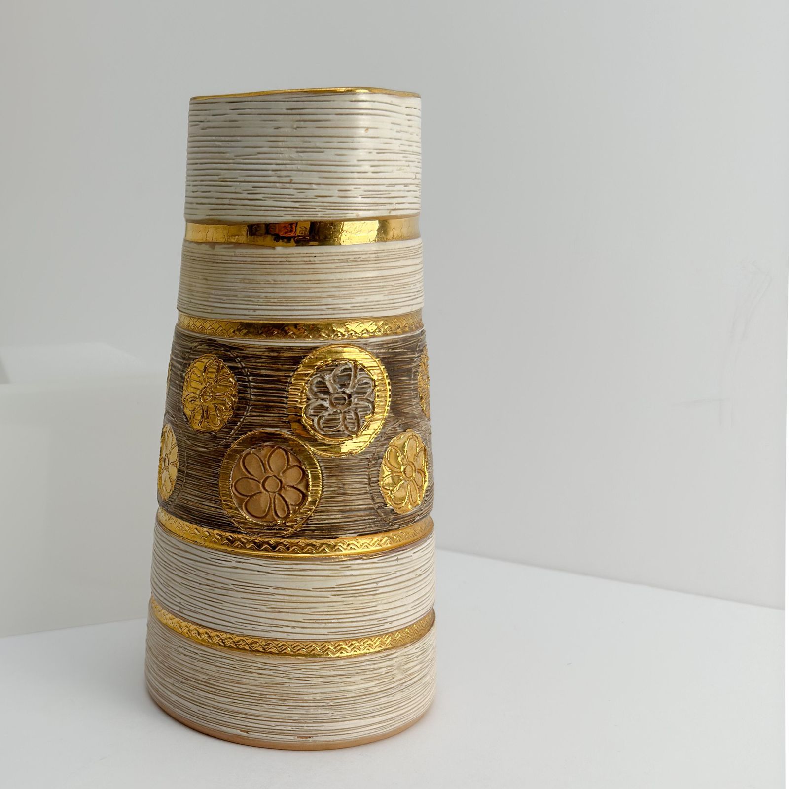 Italian Mid Century Sgraffito Vase By Fratelli Fanciullacci For Elbee photo vintage