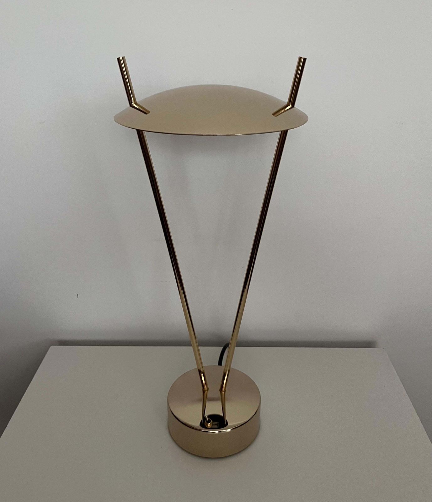 Postmodern Pair Of Gold Table Lamps By Leonardo Marelli For Estiluz, 1980s photo for sale